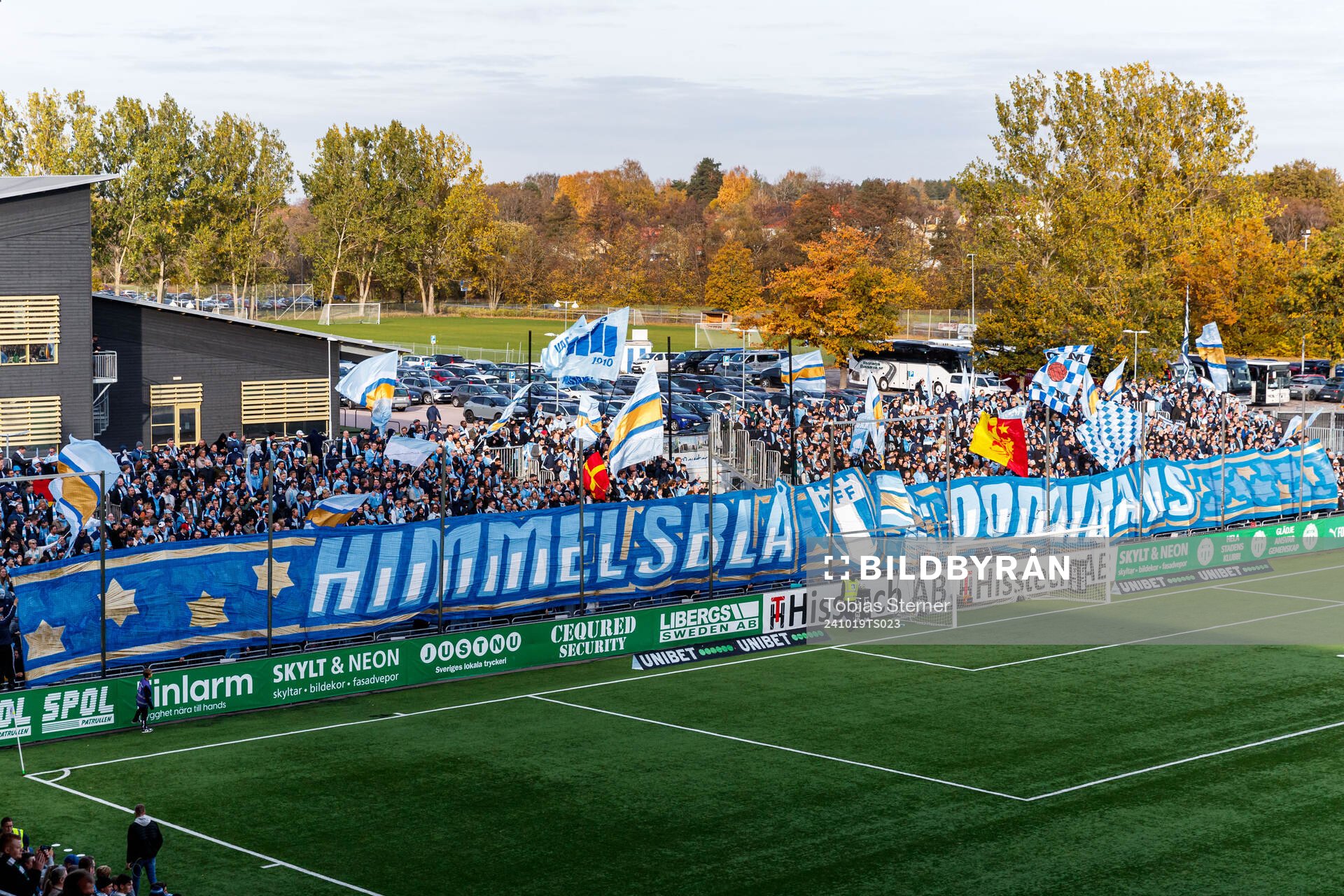 Malmö FFs supportrar med tifo