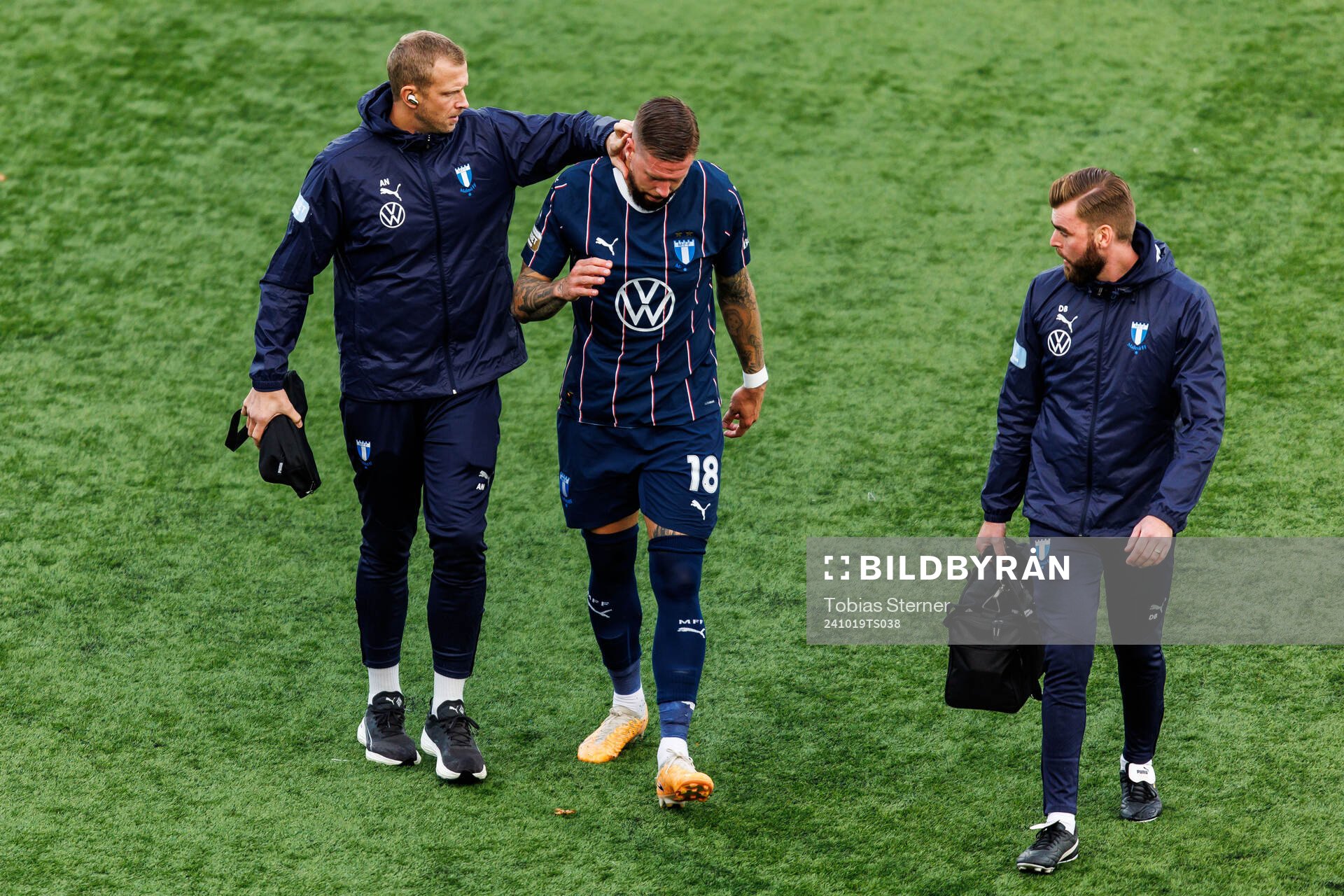 Malmö FFs Pontus Jansson har ont