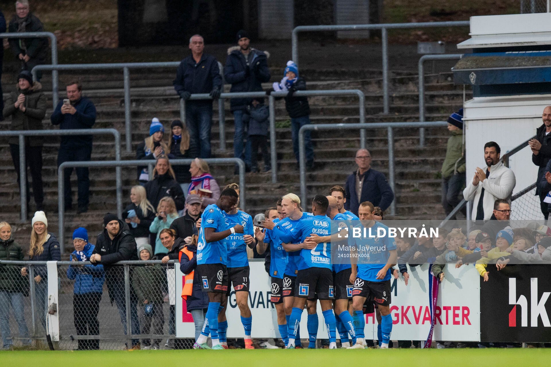 Halmstads Niilo Mäenpää jublar efter 1-0 under fotbollsmatchen i Allsvenskan mellan Halmstad och Sirius den 19 oktober 2024 i Halmstad. 