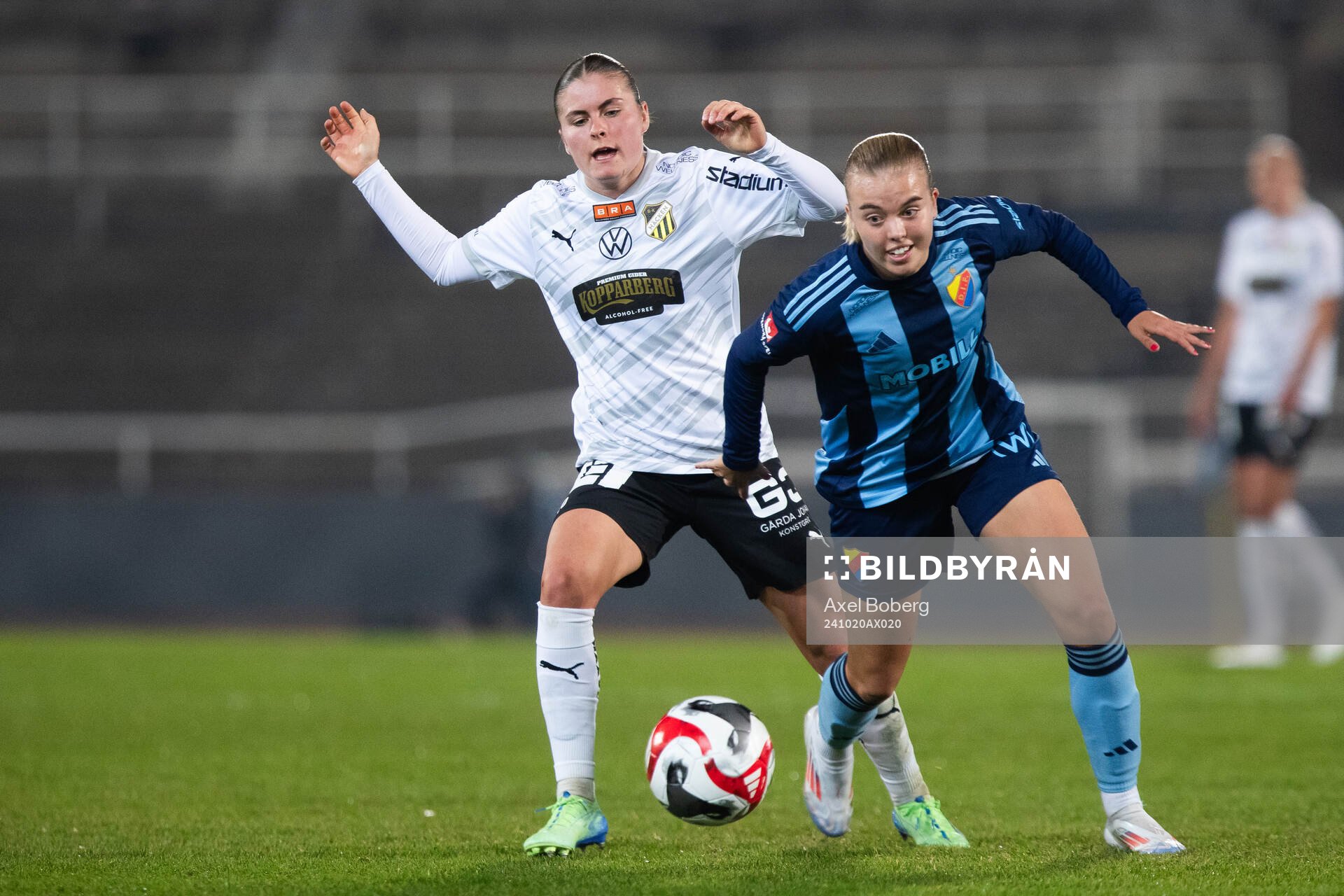 Häckens Tabby Tindell och Djurgårdens Elin Westlund