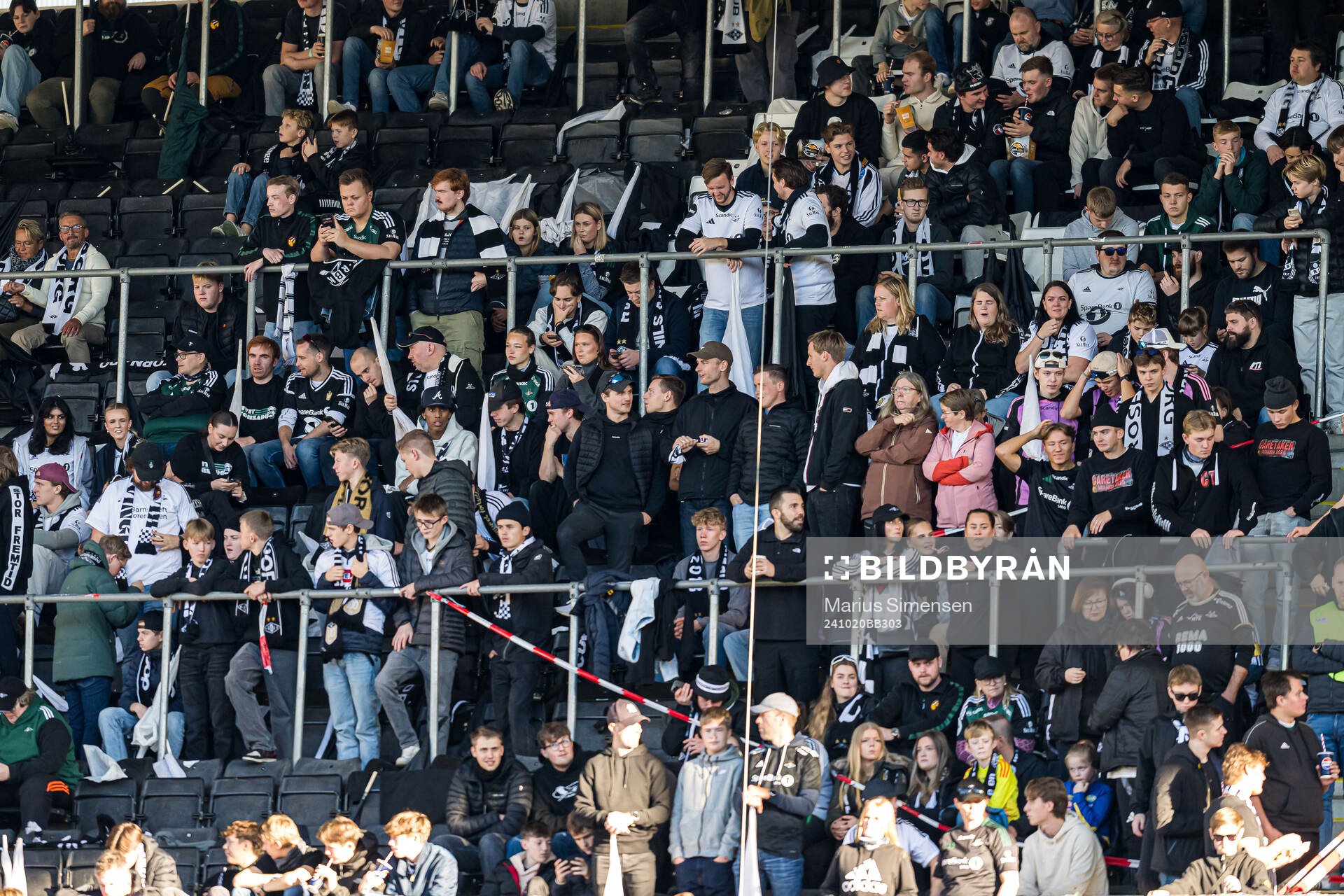 Spectators in the stands ahead of the Eliteserien match between Rosenborg and Brann on October 20, 2024 in Trondheim. 
