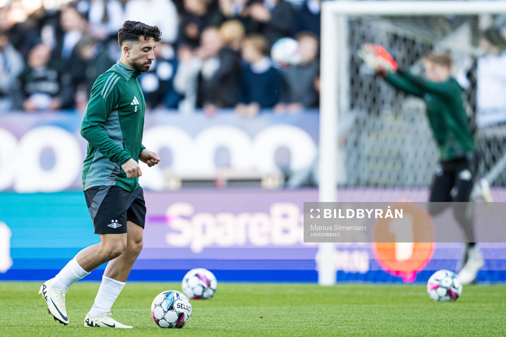 Moustafa Zeidan of Rosenborg warms up