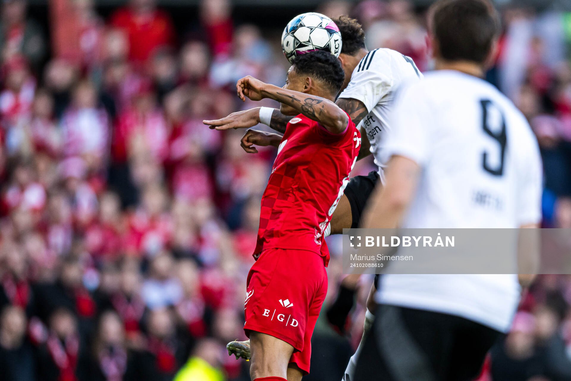 Japhet Sery Larsen of Brann and Noah Jean Holm of Rosenborg