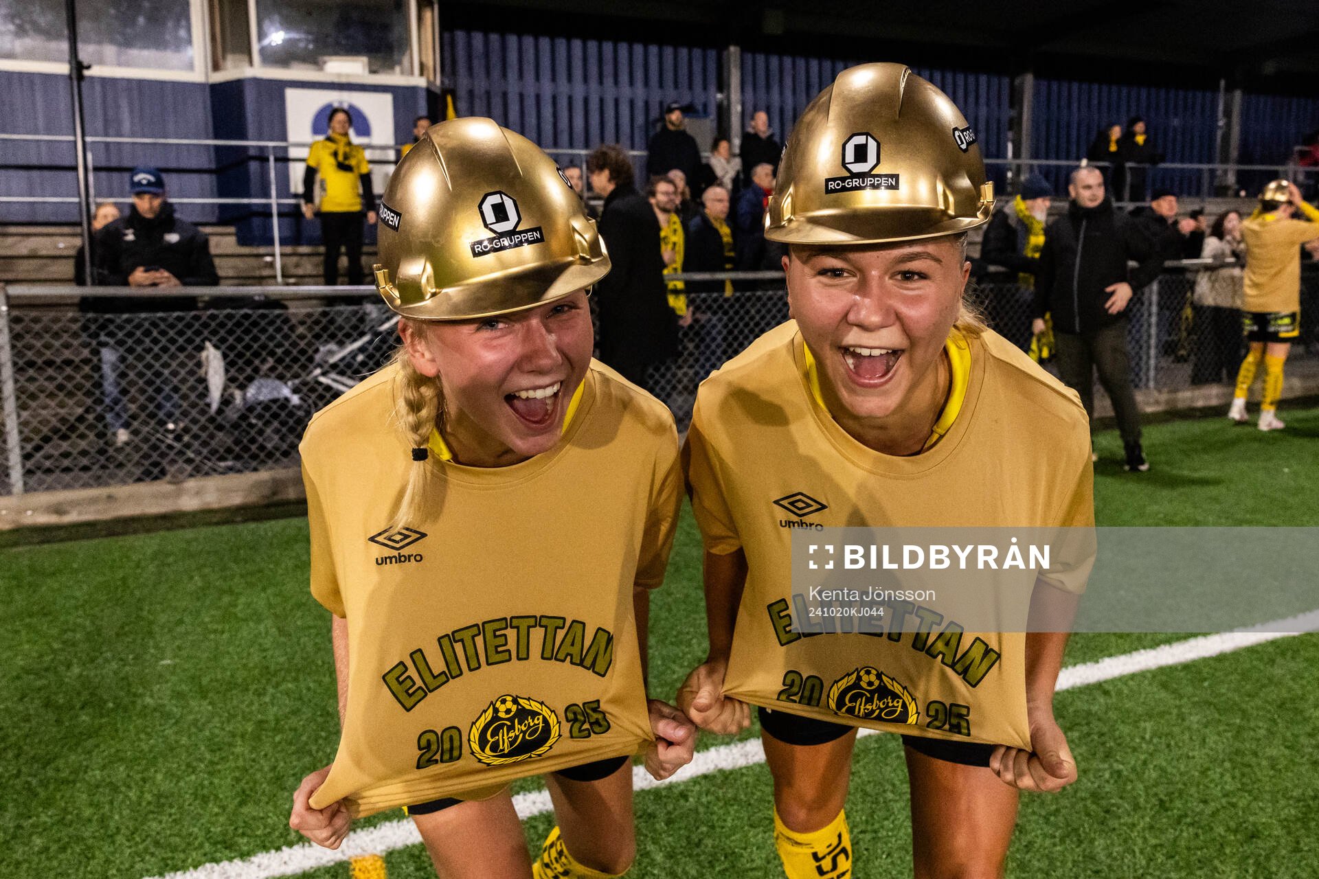 Elfsborgs Linn Sångberg och Alice Broman jublar