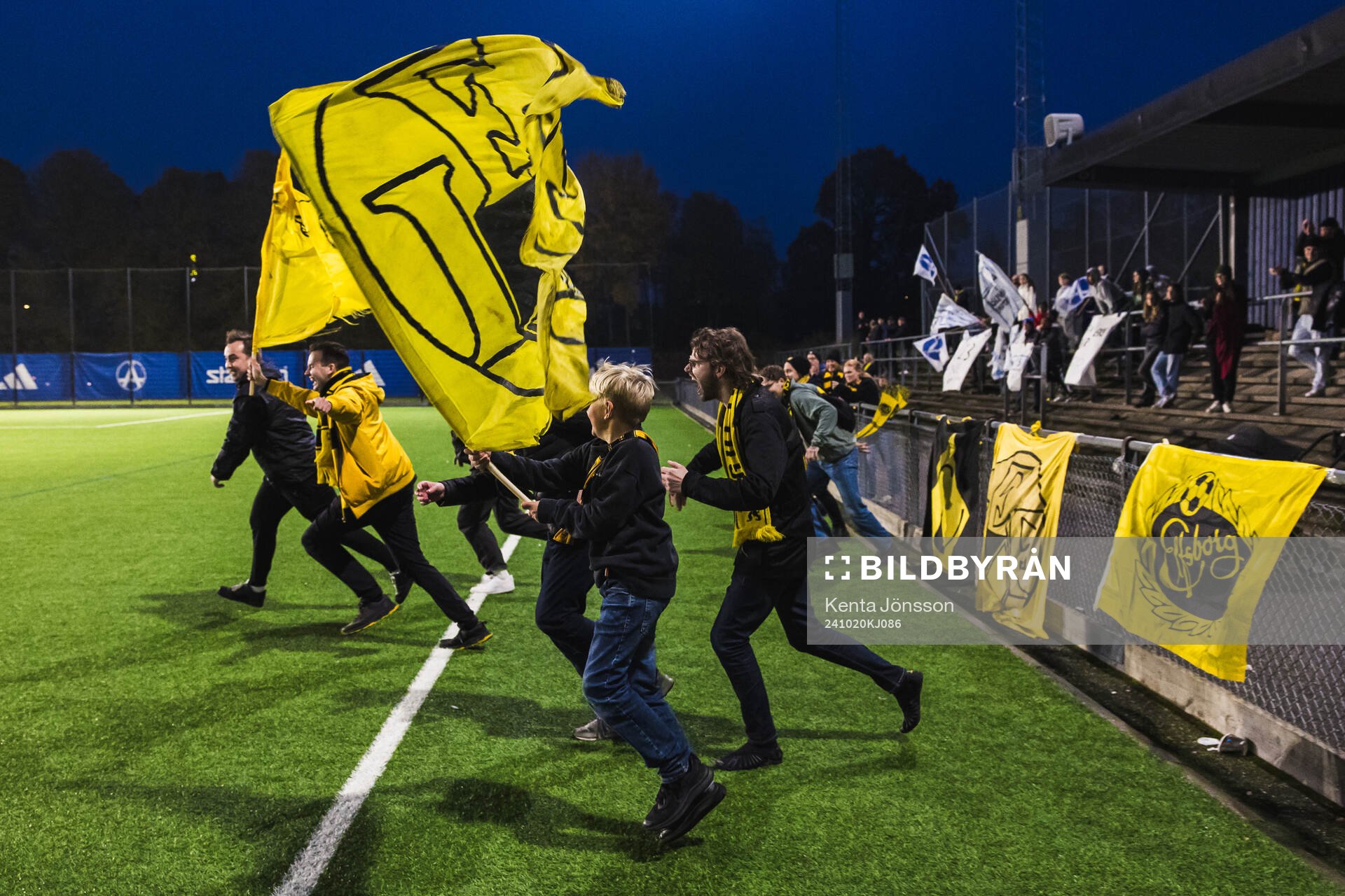 Elfsborgs supportrar jublar