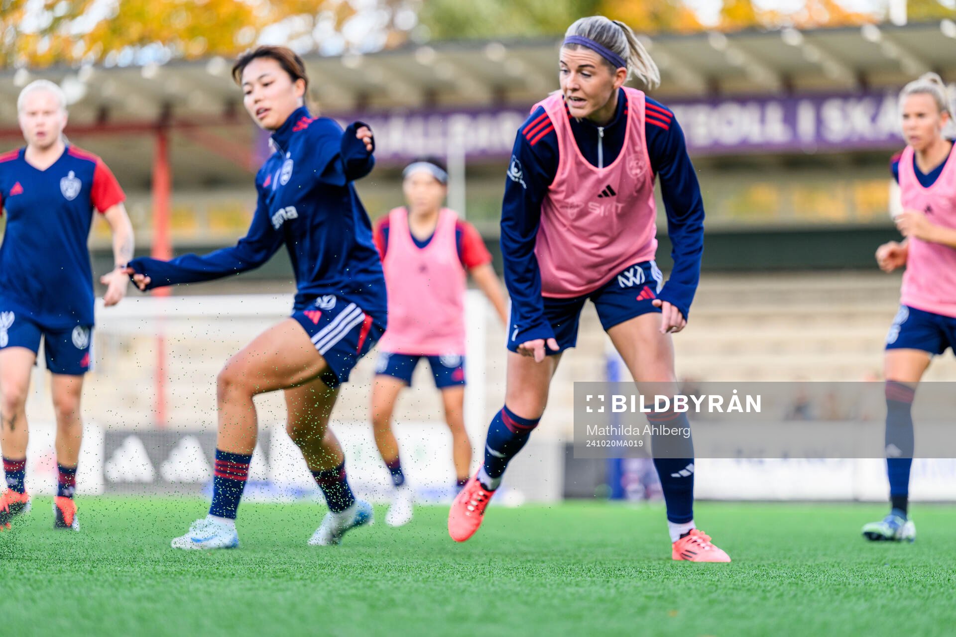 Rosengårds Momoko Tanikawa och Olivia Schough