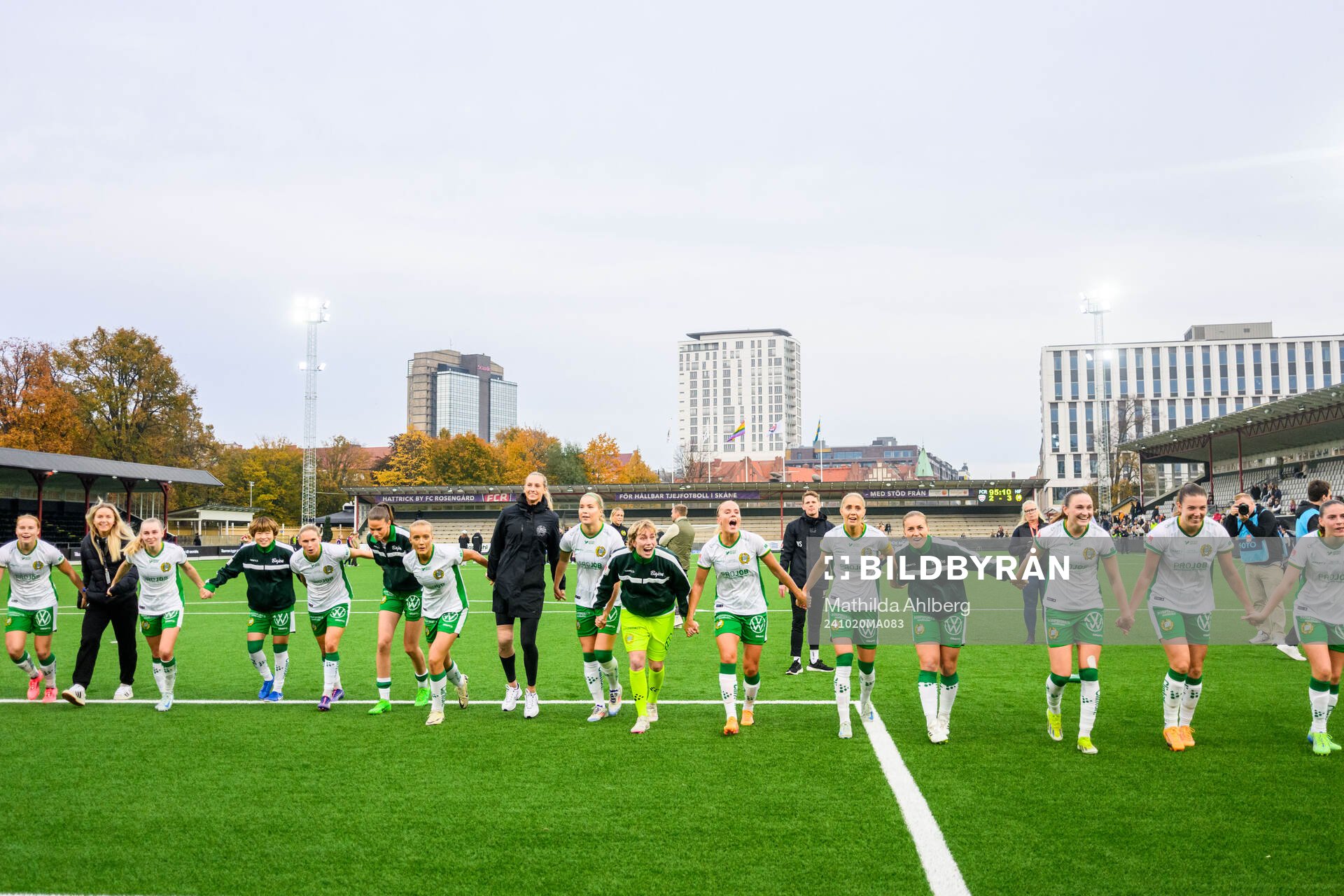 Hammarby spelare jublar
