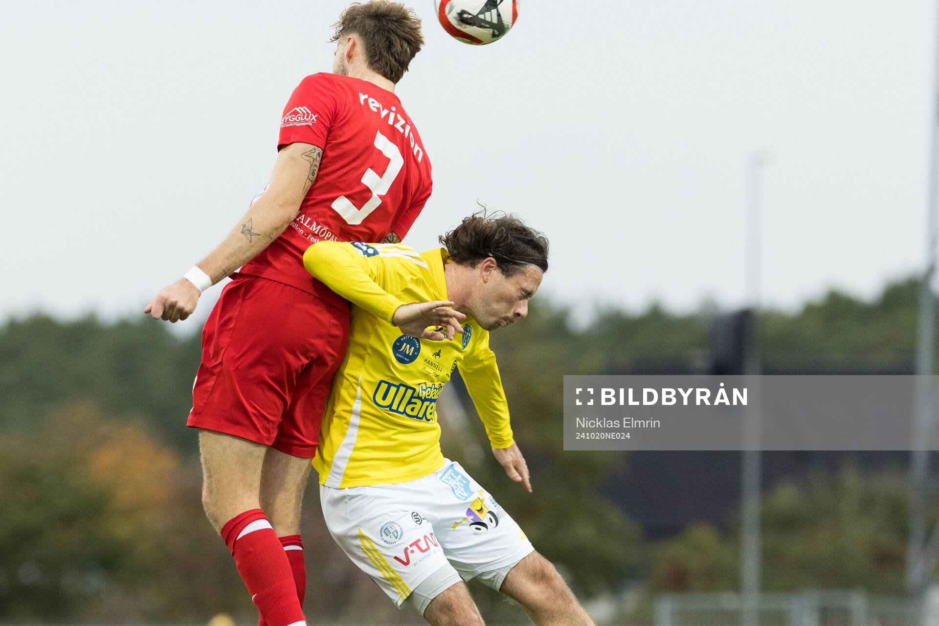 Ariana FCs Albin Sjöstrand Bjurnemark och Falkenbergs
