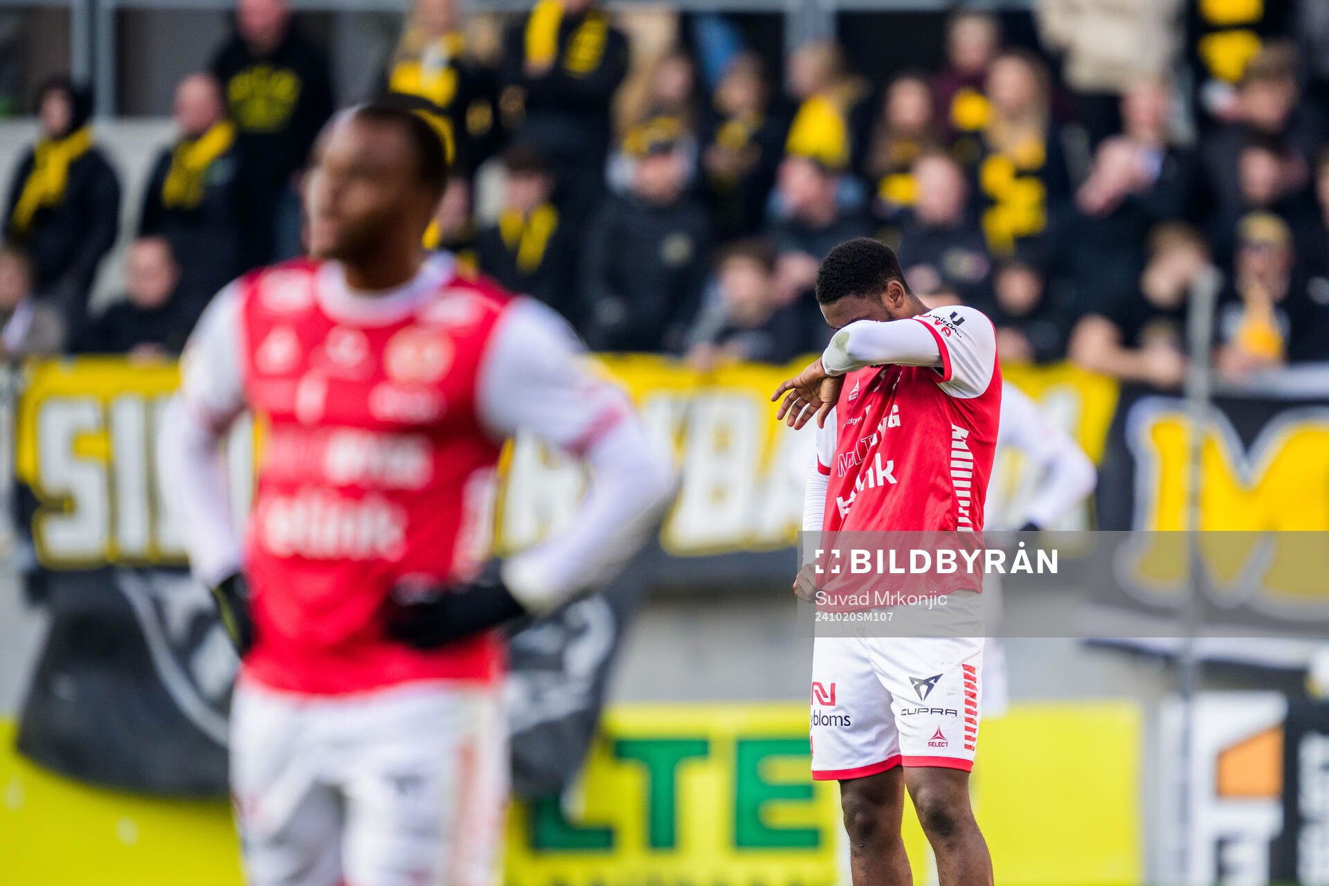 Kalmars Abdussalam Magashy och Vince Osuji deppar