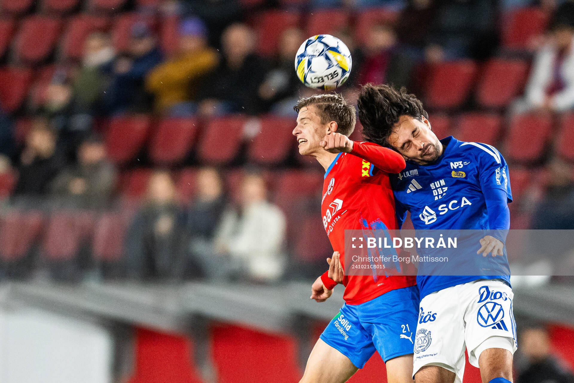 Helsingborgs Adrian Svanbäck och GIF Sundsvalls Monir
