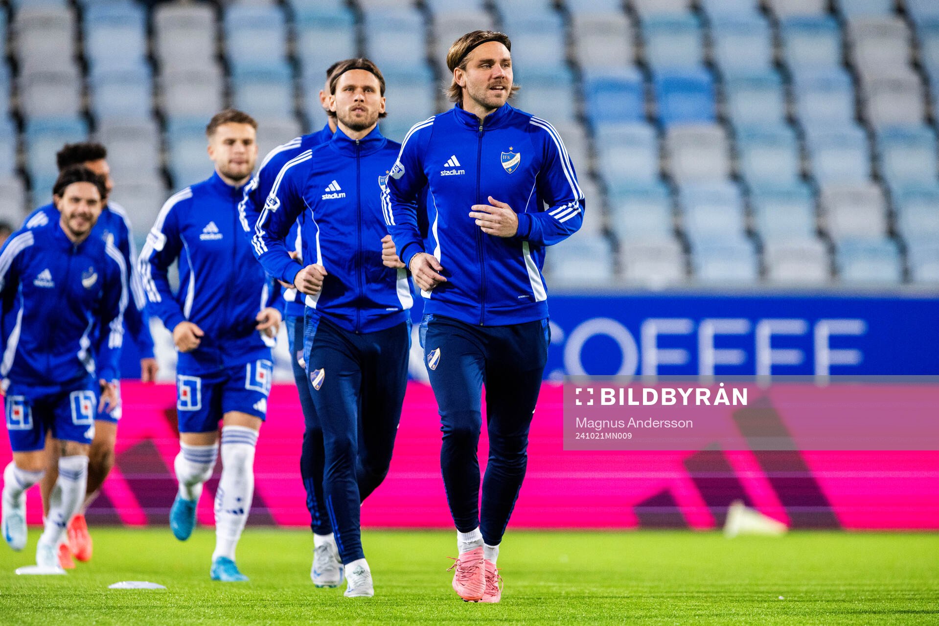 IFK Norrköpings Christoffer Nyman på uppvärmningen