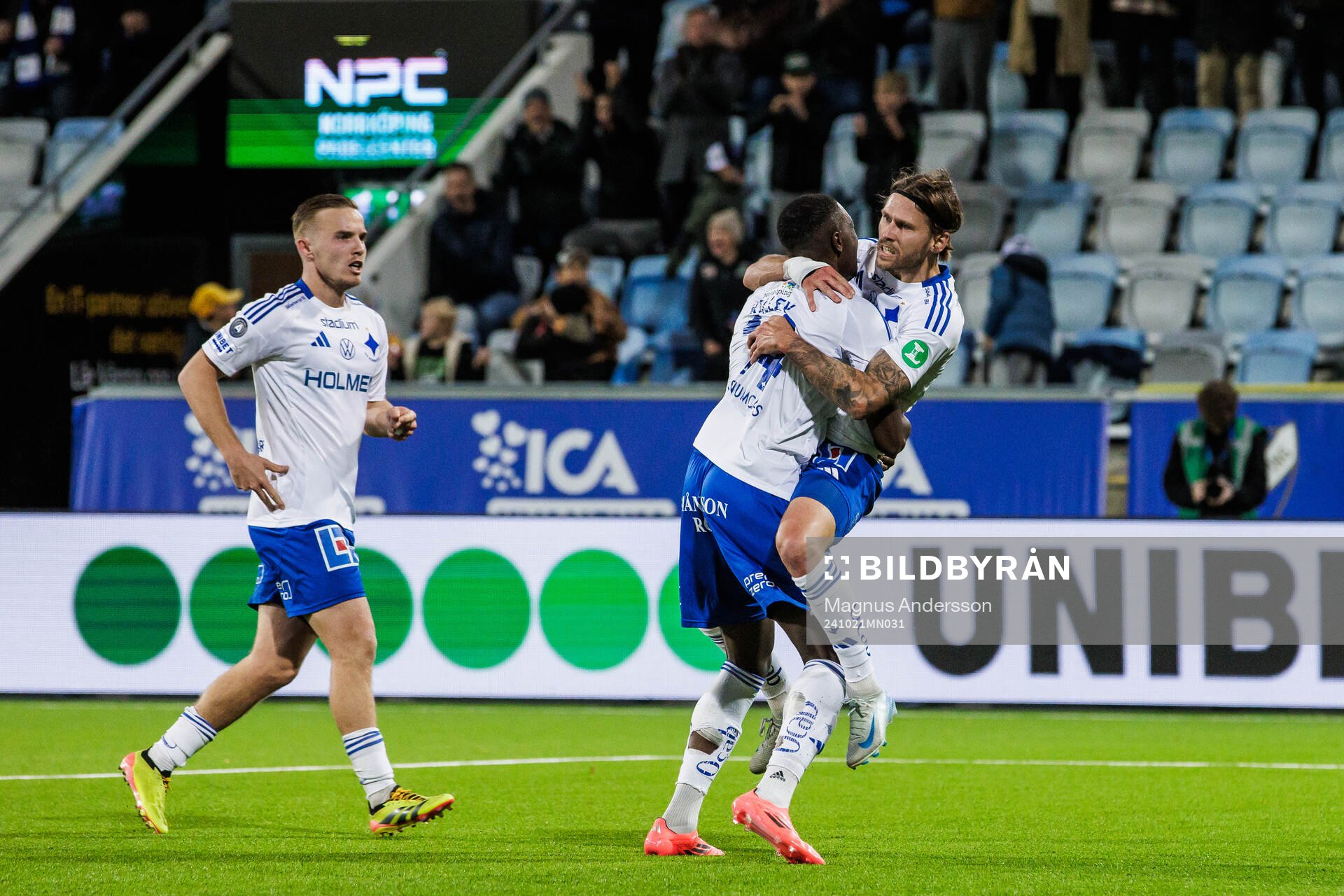 IFK Norrköpings Arnor Traustason jublar