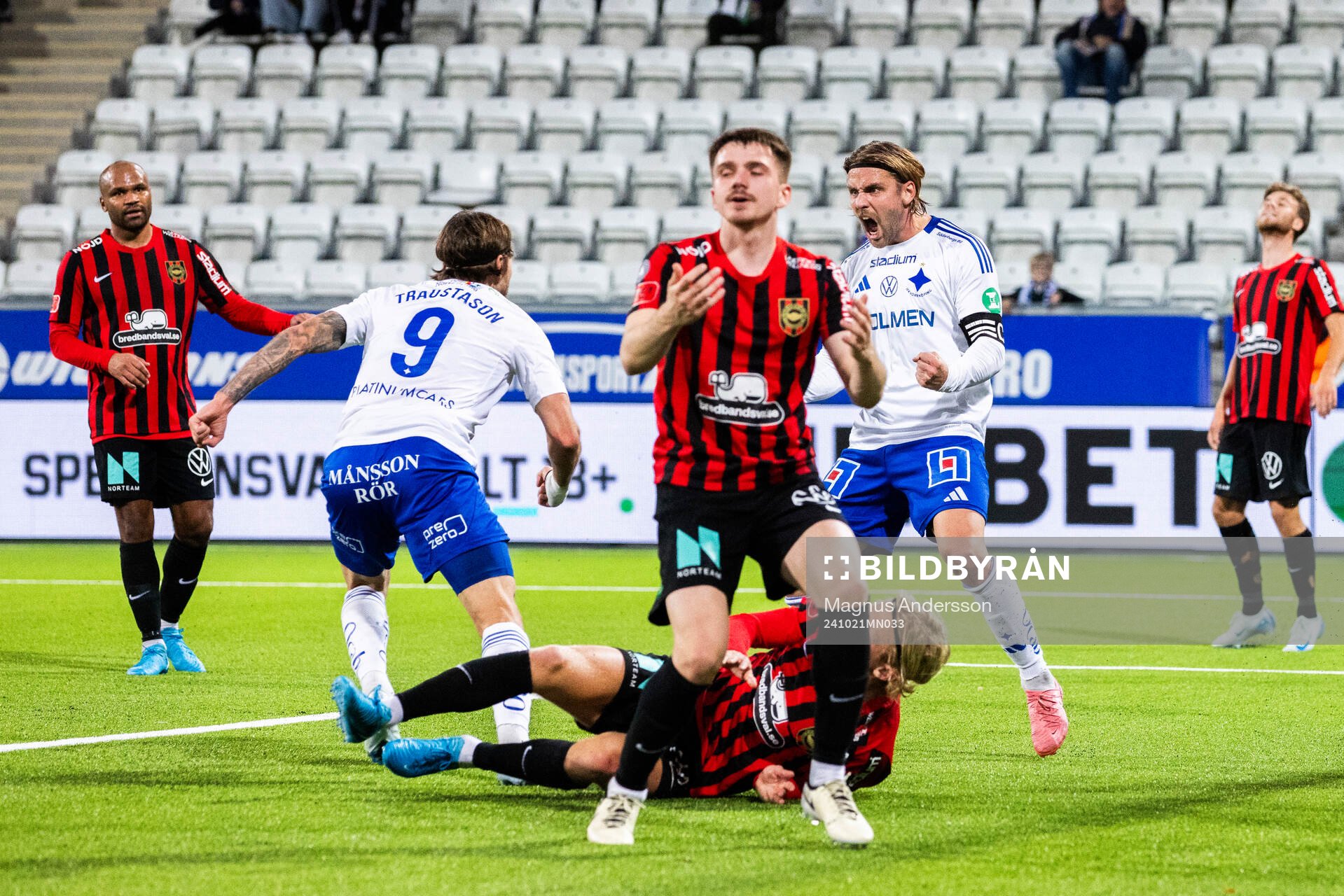 IFK Norrköpings Christoffer Nyman jublar med Arnor