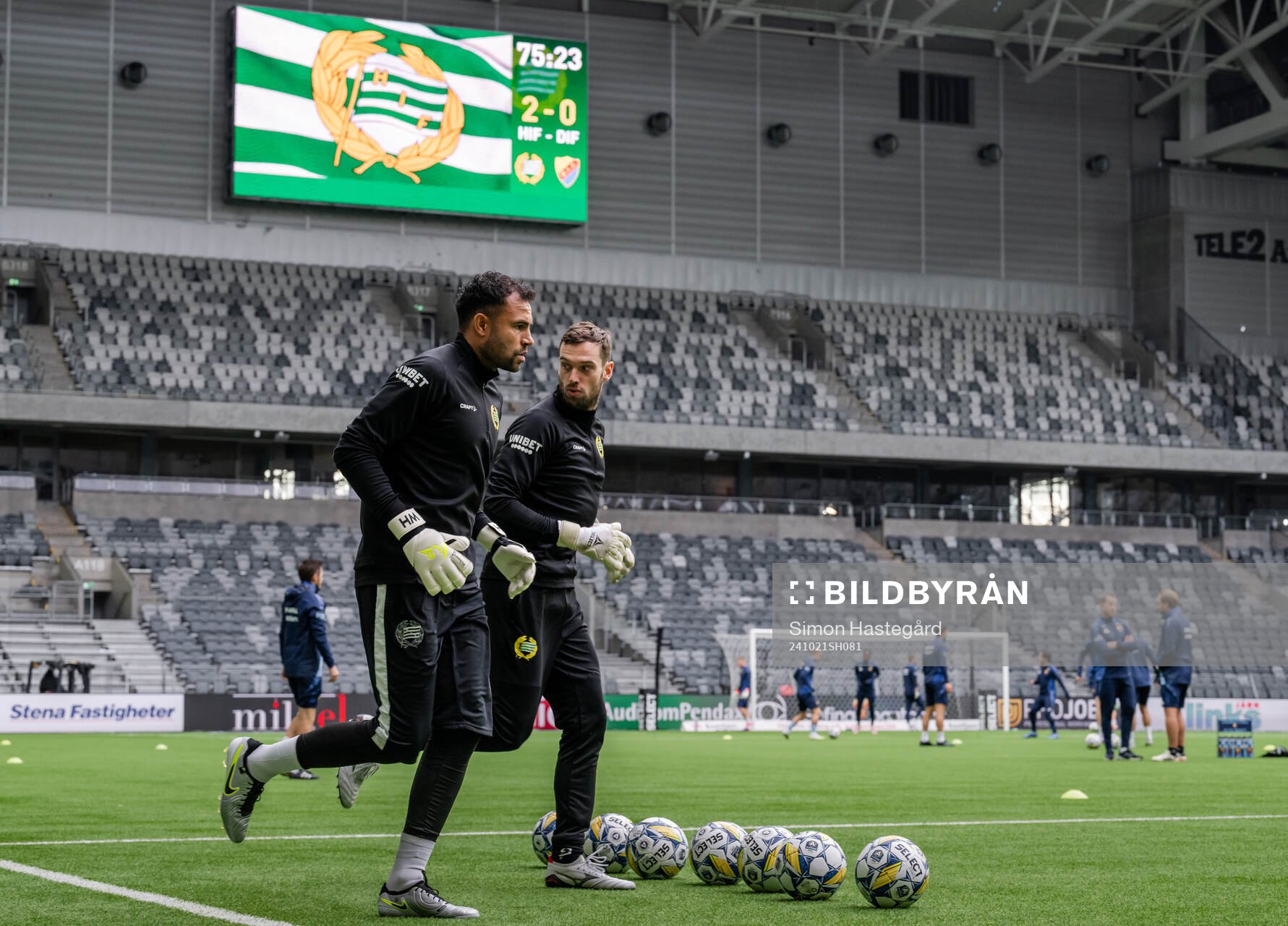 Hammarbys målvakt Warner Hahn och Davor Blazevic