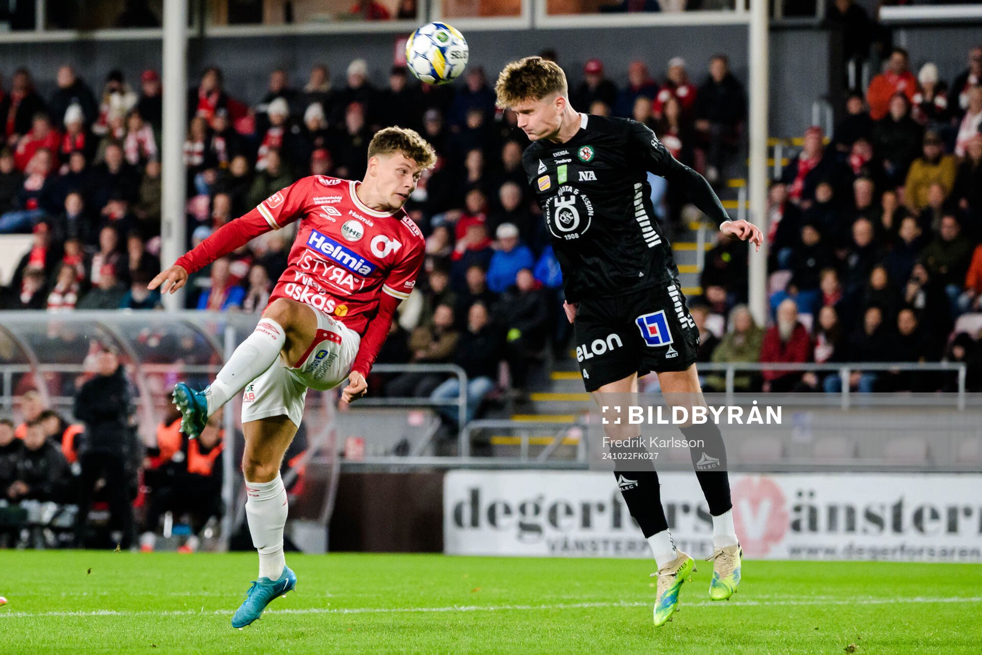 Degerfors Gustav Lindgren och Örebros Erik McCue