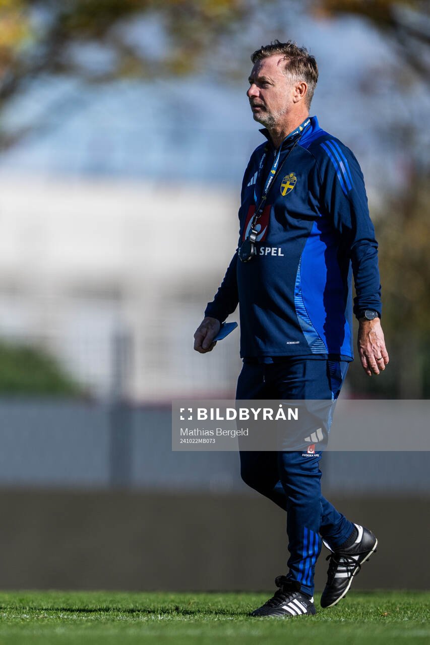 Head coach Peter Gerhardsson of the Swedish women's