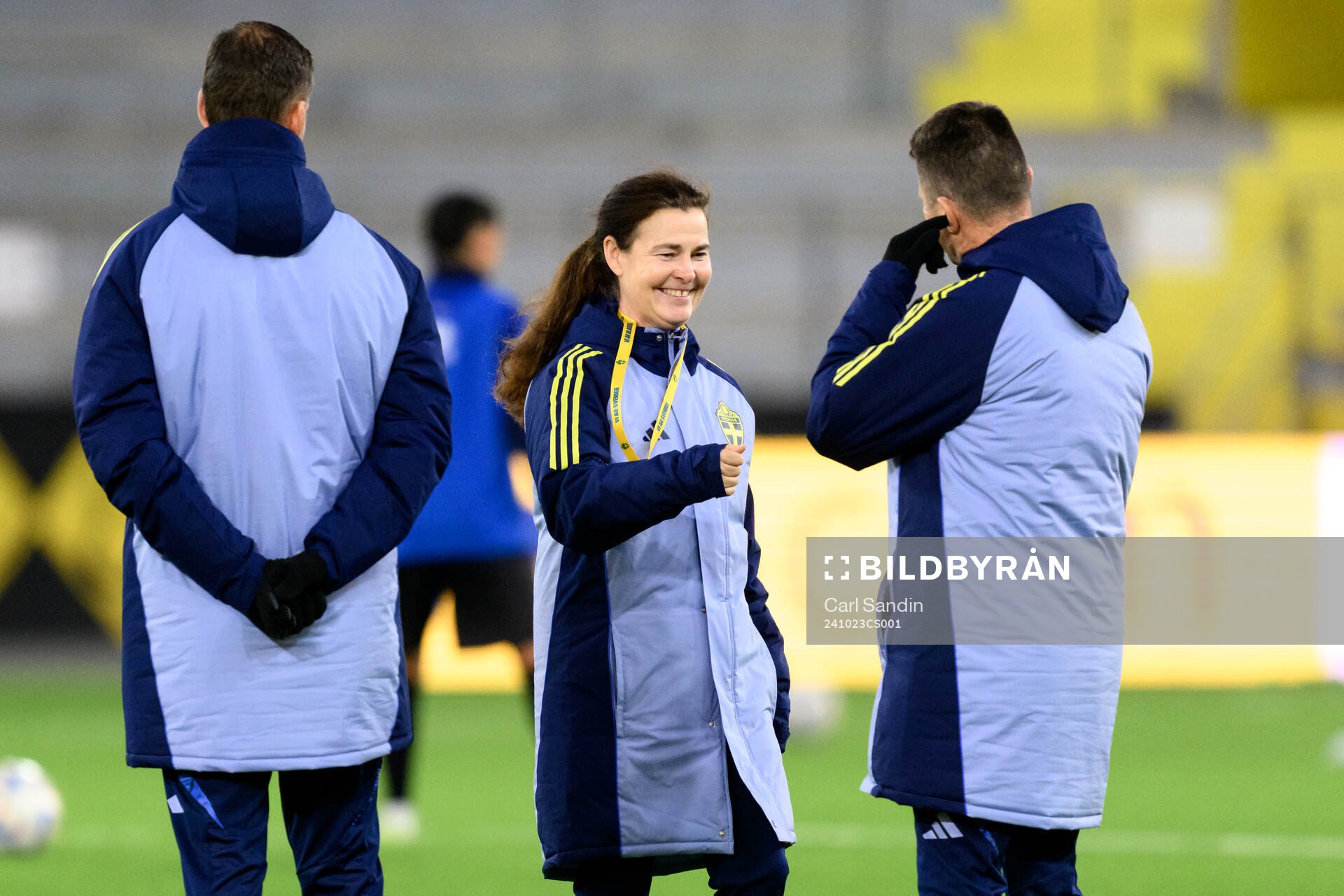 Head coach Lotta Hellenberg of Sweden