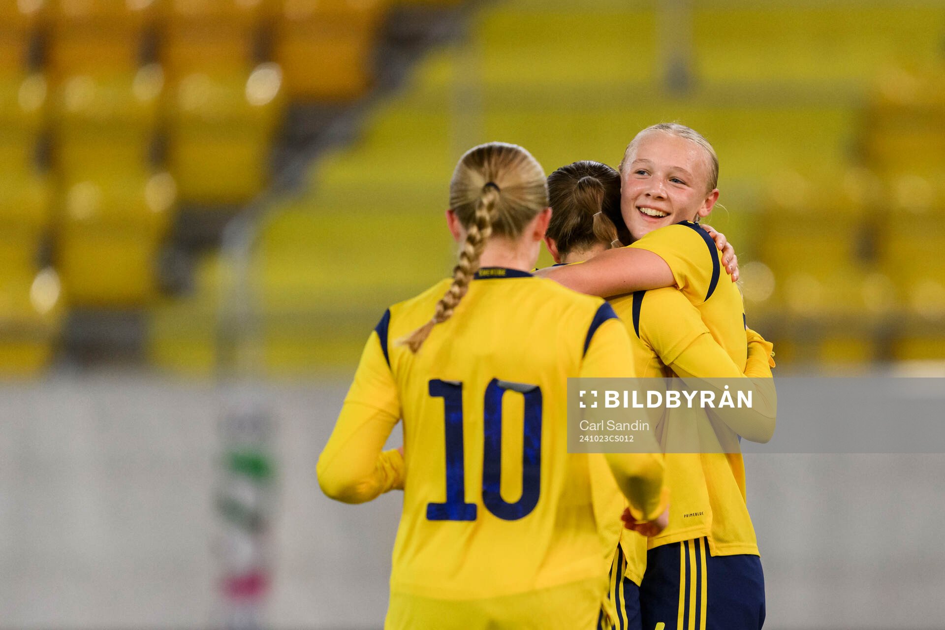 Klara Ahnberg and Filippa Andersson Widén of Sweden celebrate the 4-0 goal during the UEFA Women's Under-17 qualifiers between Sweden and Kazakhstan on October 23, 2024 in Borås.