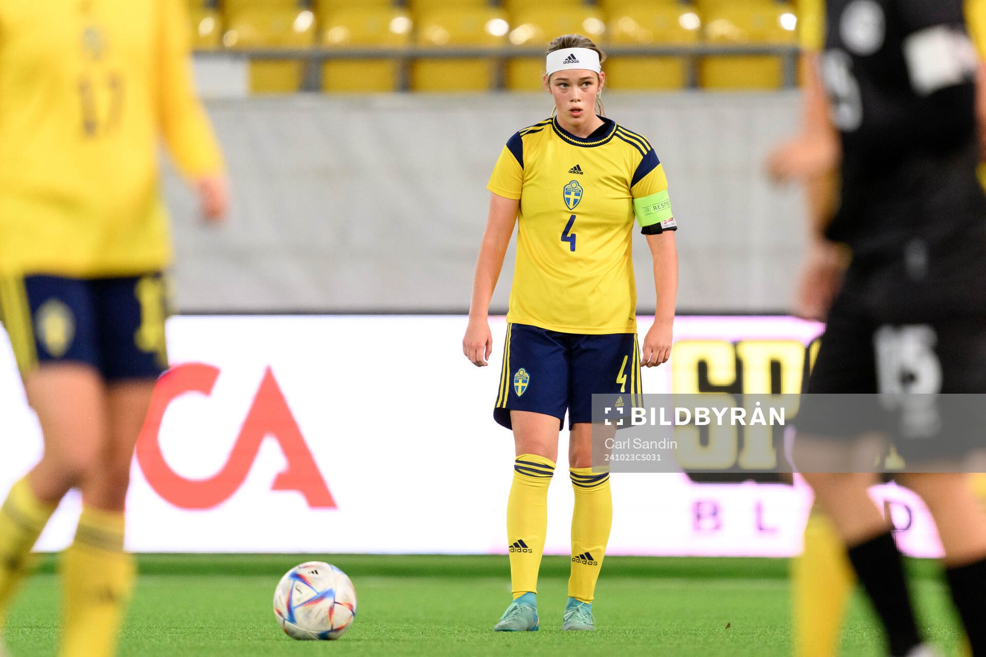 Roos Huitzing of Sweden