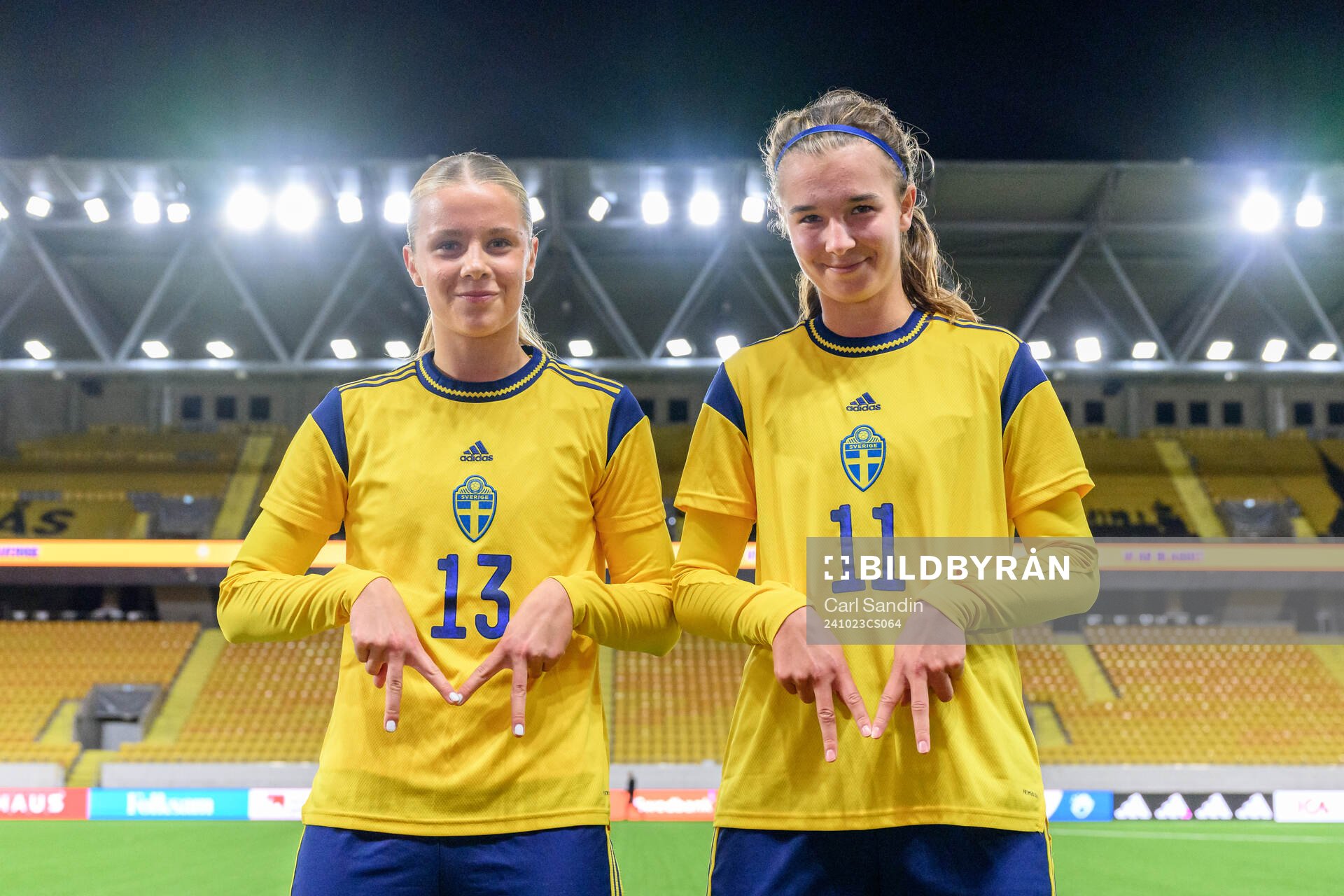 Mollie Josefsson and Thelma Person Welin of Sweden celebrate