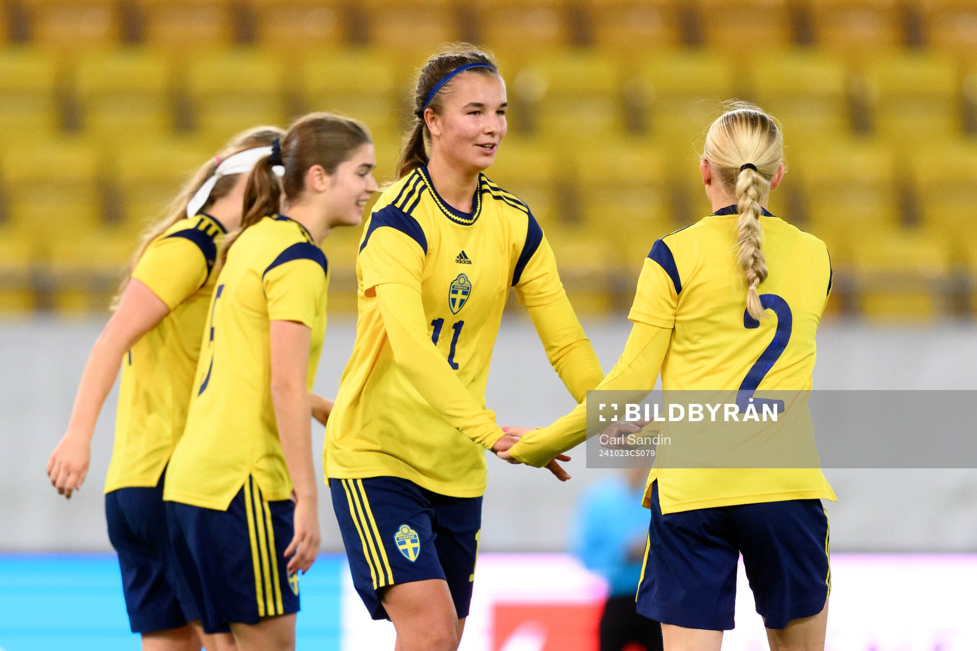 Thelma Person Welin of Sweden celebrates