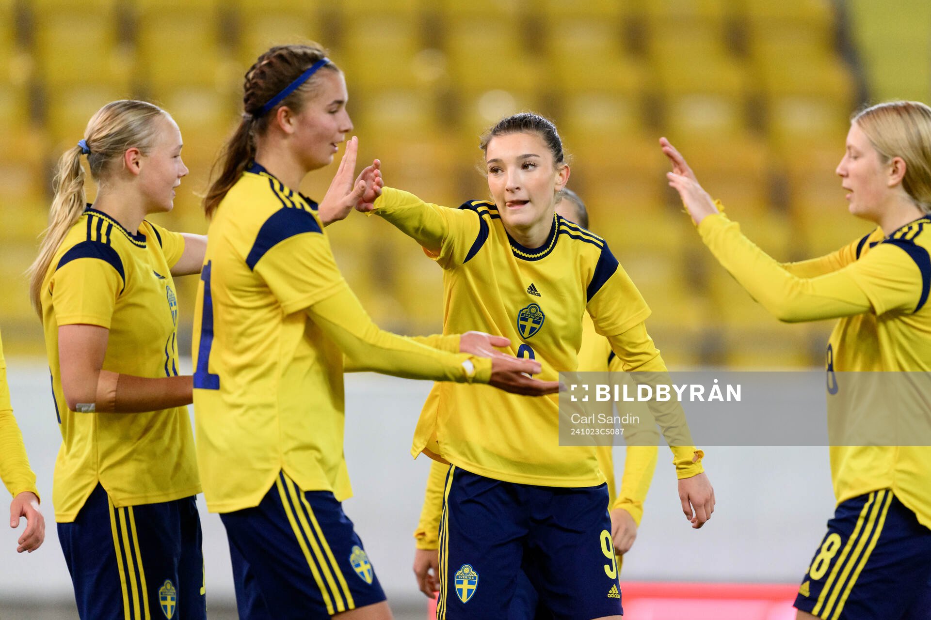 Rona Krasniqi of Sweden celebrates