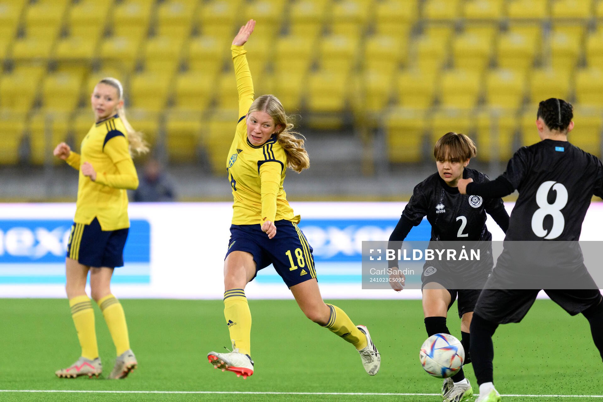 Thea Carlsson of Sweden