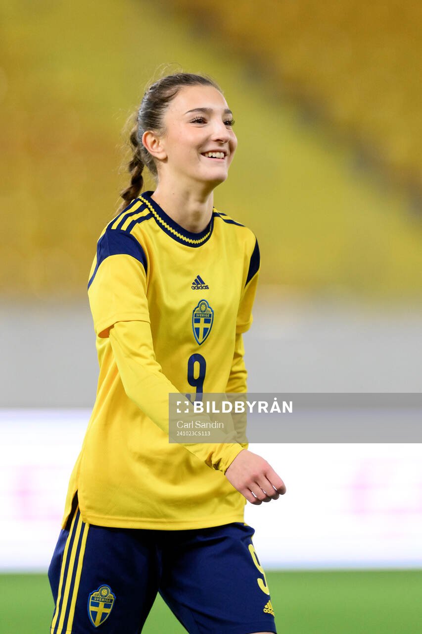 Rona Krasniqi of Sweden celebrates after the UEFA Women's Under-17 qualifiers between Sweden and Kazakhstan on October 23, 2024 in Borås.