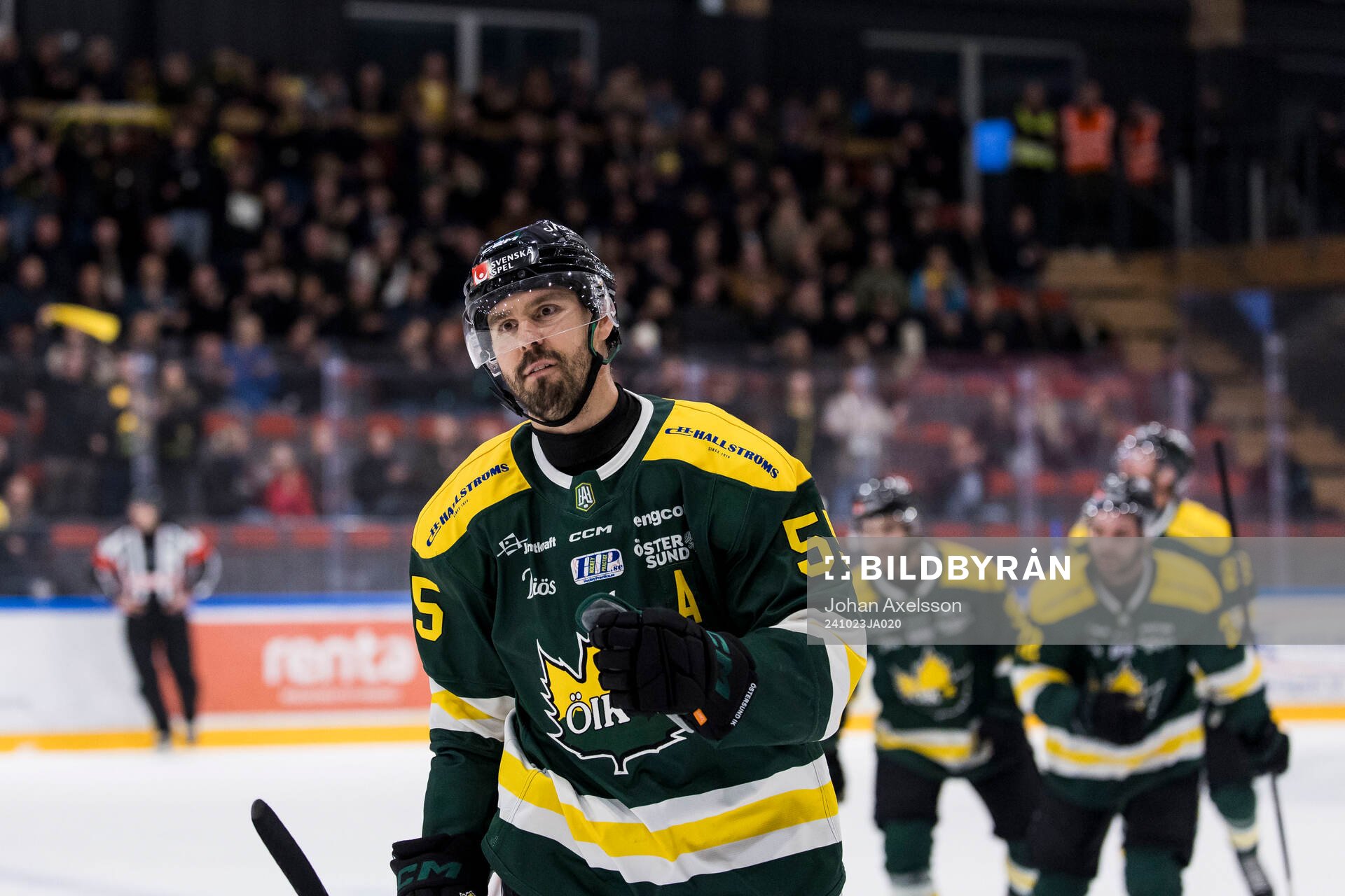 Östersunds Linus Videll jublar