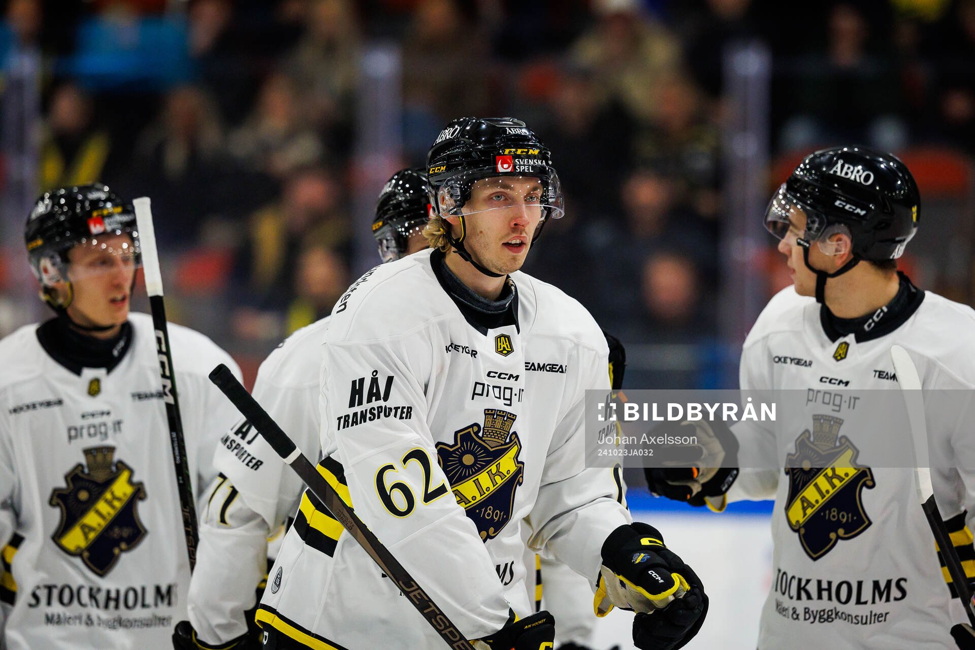 AIKs Simon Åkerström jublar