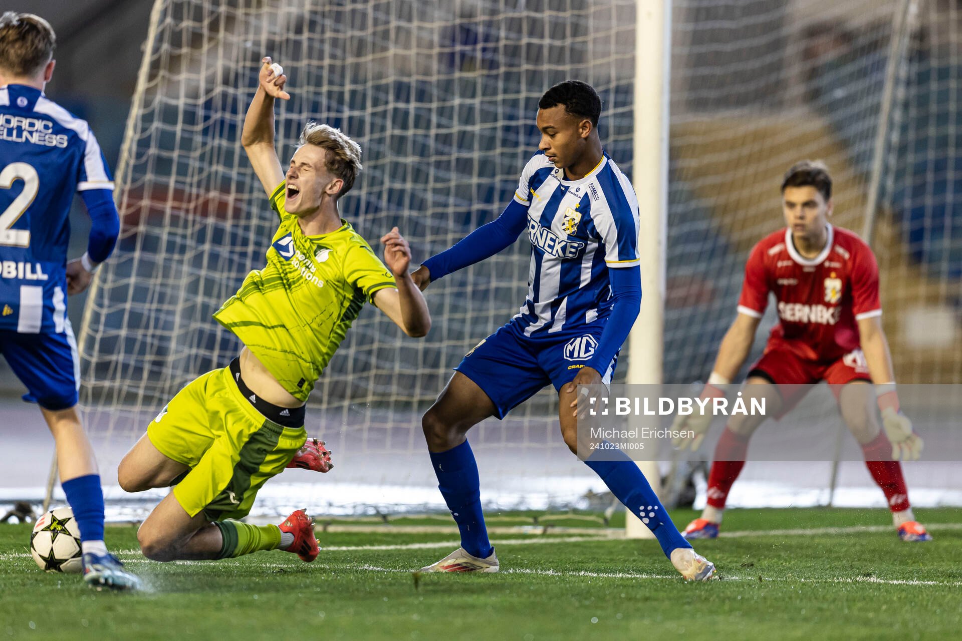 Max Moerstedt of Hoffenheim and Ben Magnusson of IFK