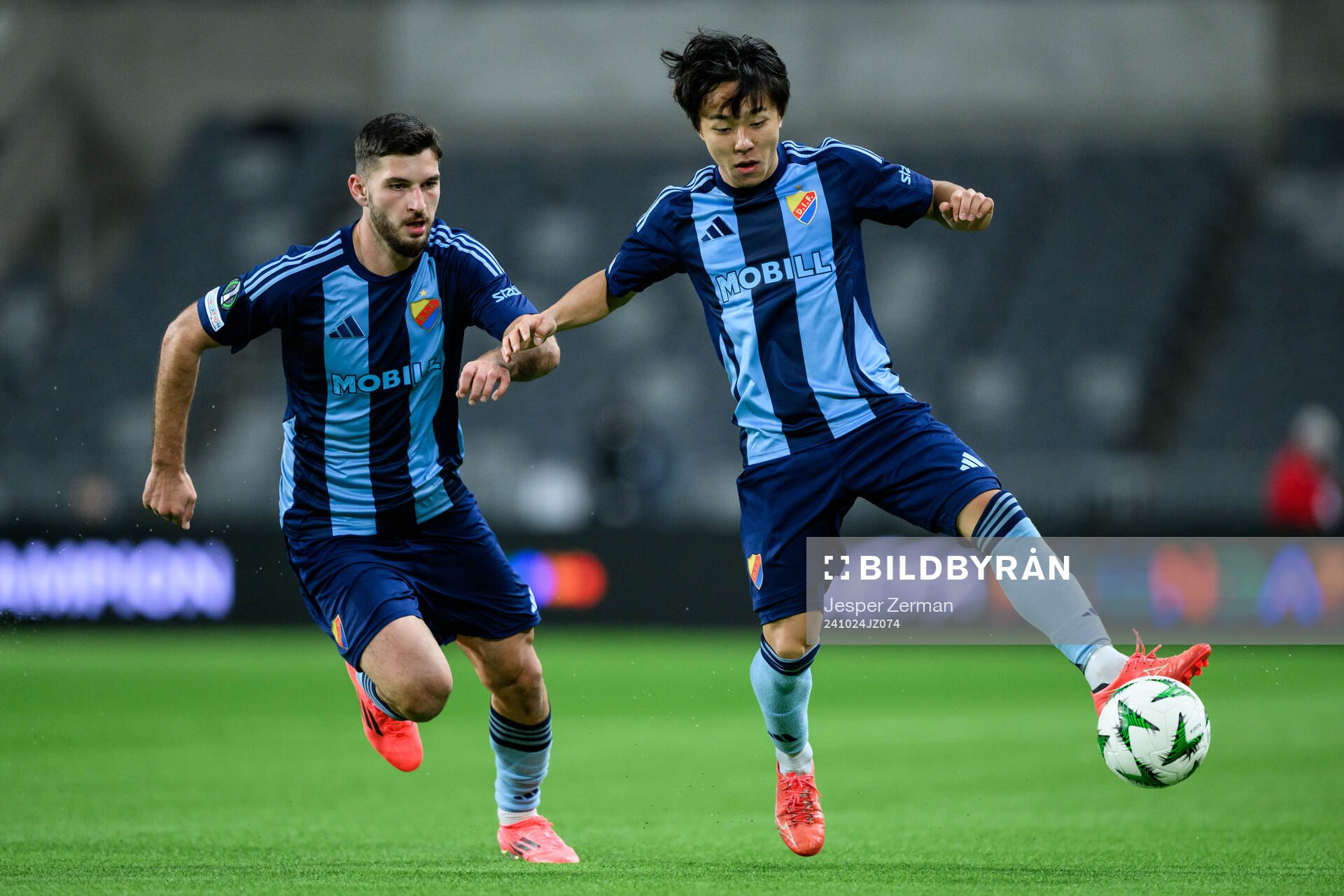 Besard Sabovic and Keita Kosugi of Djurgården