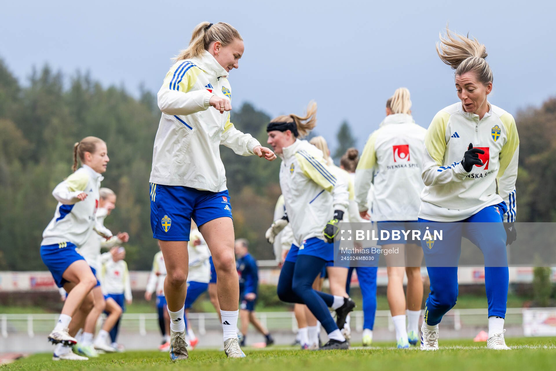Matilda Vinberg and Linda Sembrant of the Swedish women's