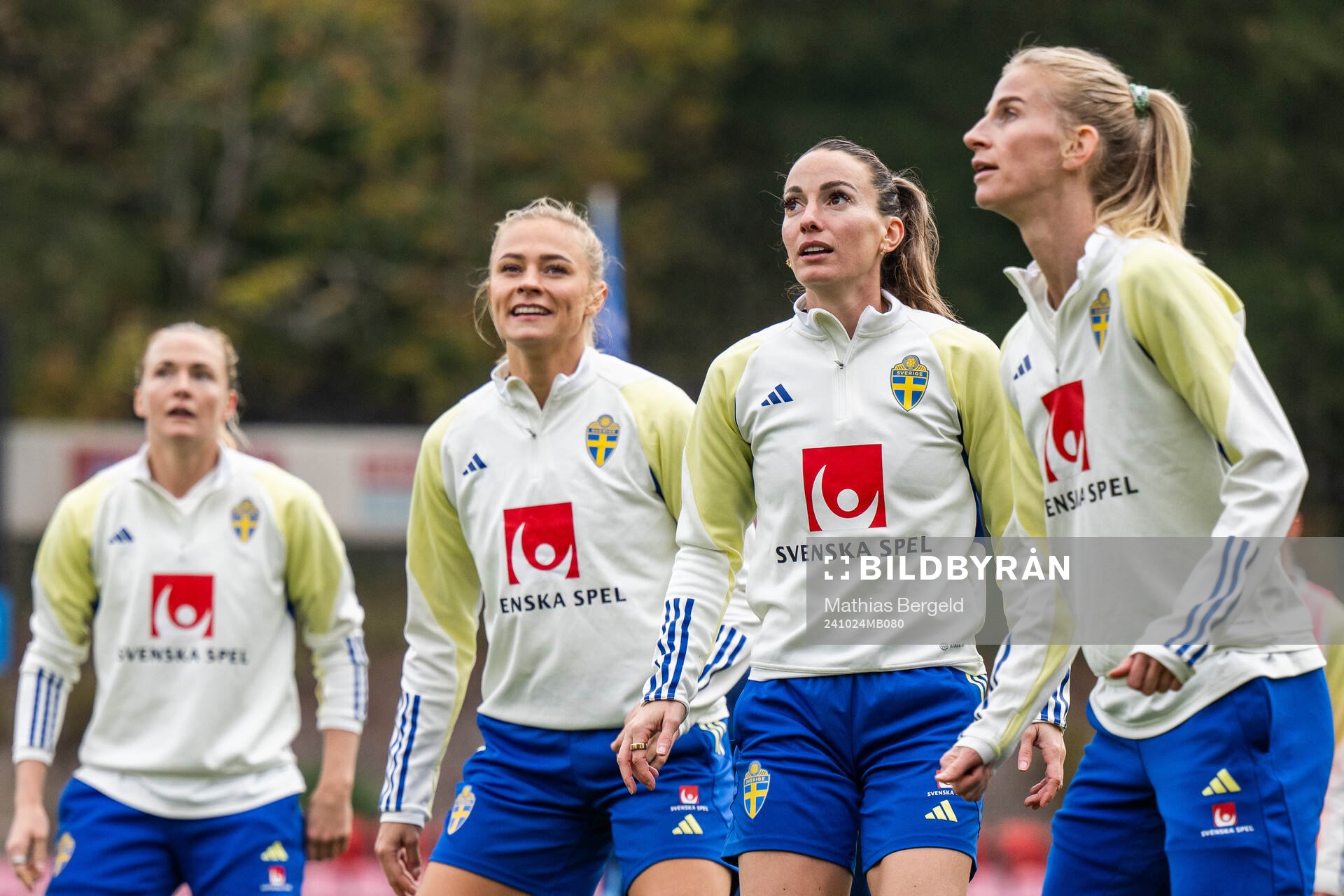 Magdalena Eriksson, Fridolina Rolfö, Kosovare Asllani and