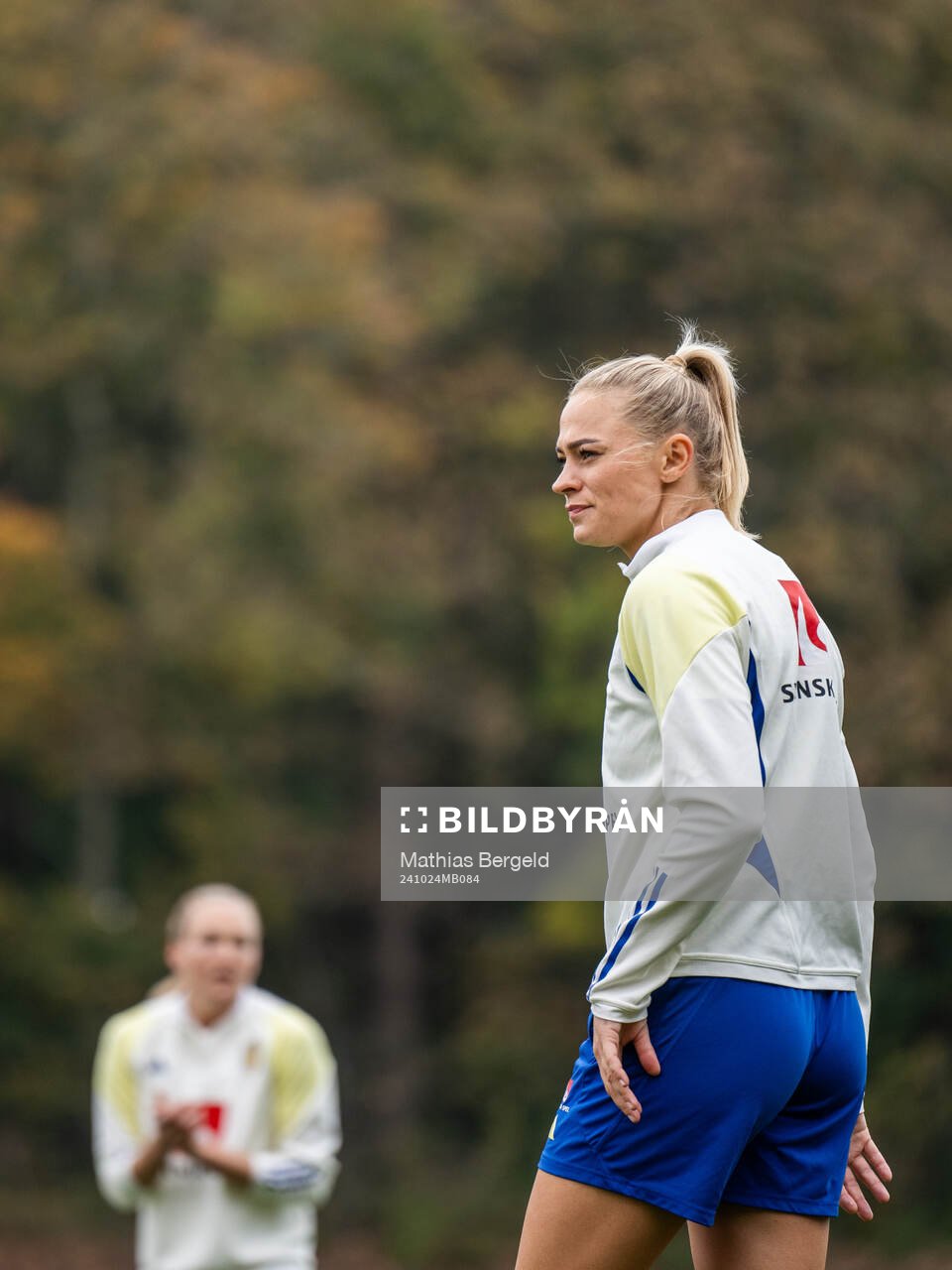 Magdalena Eriksson and Fridolina Rolfö of the Swedish