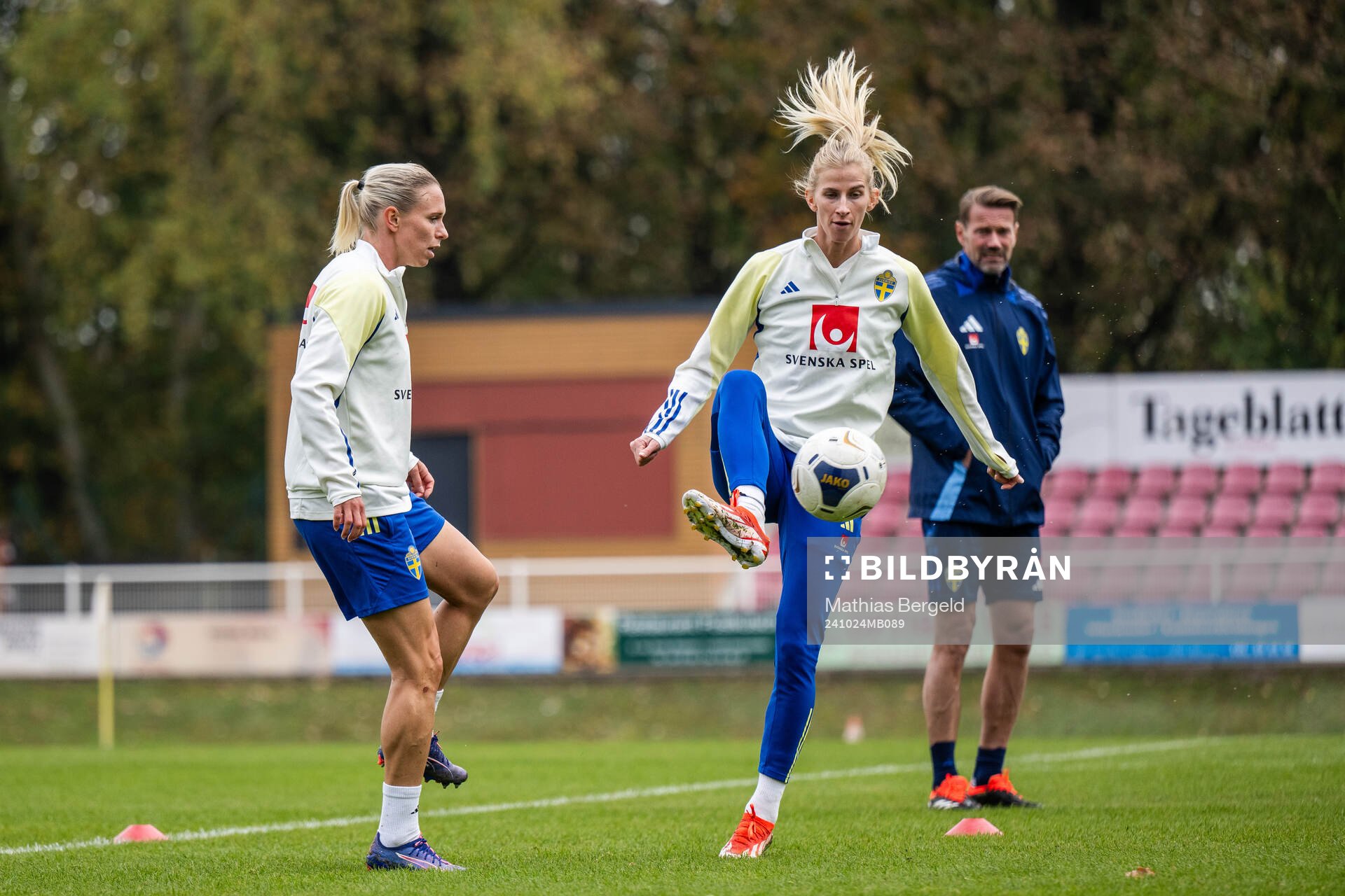 Jonna Andersson and Sofia Jakobsson of the Swedish women's