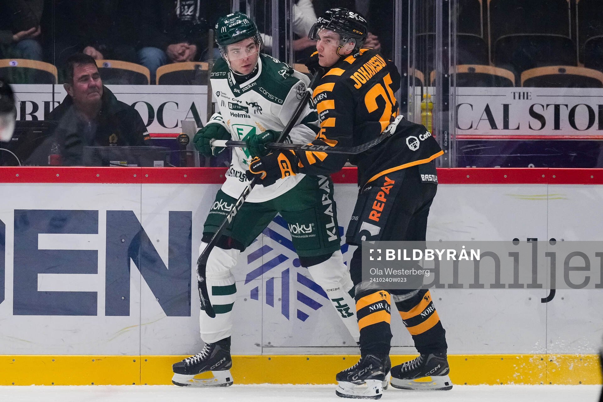 Färjestads Viktor Lodin och Skellefteås Pontus Johansson