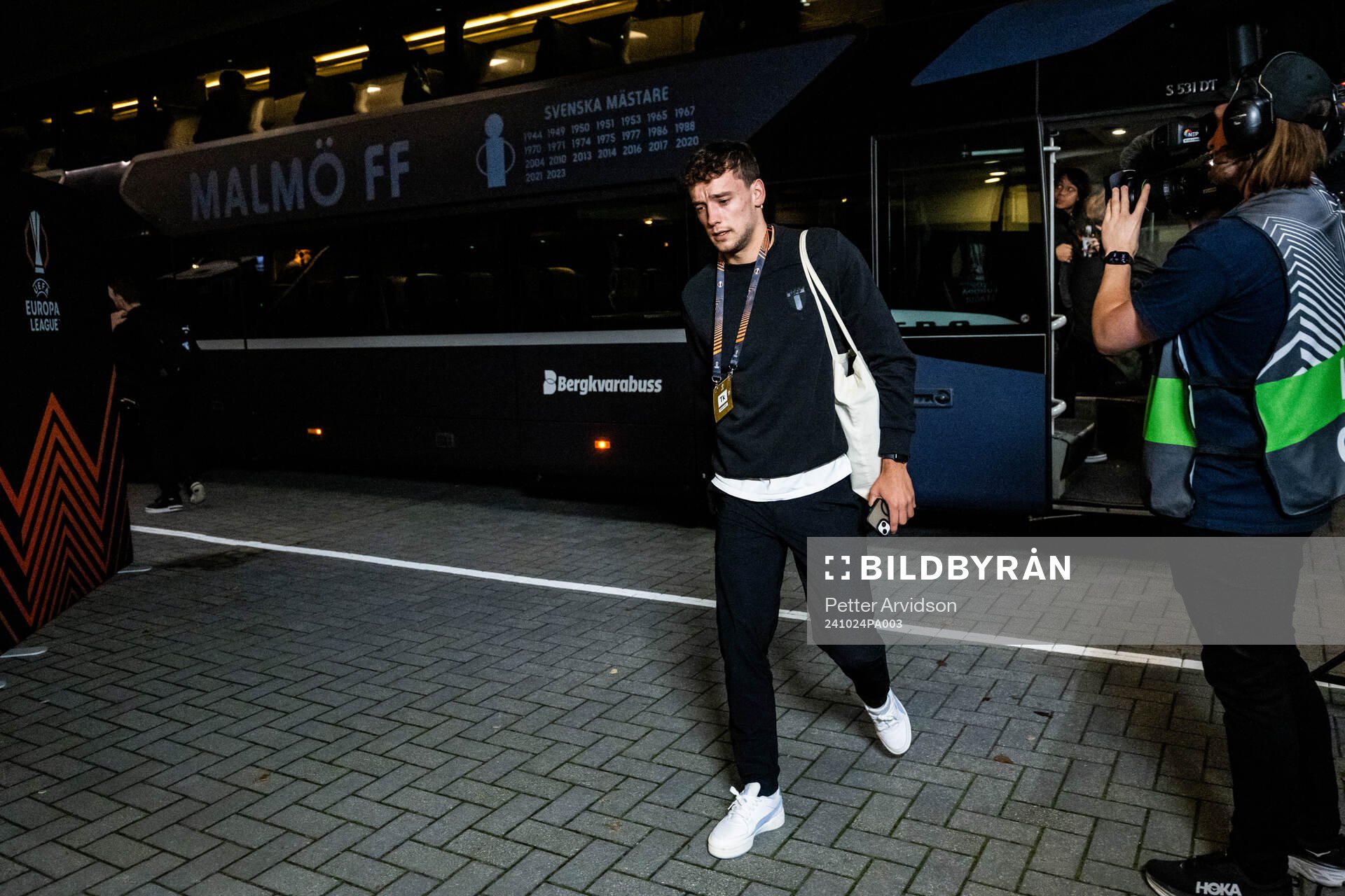 Colin Rösler of Malmö FF arrives to the stadium