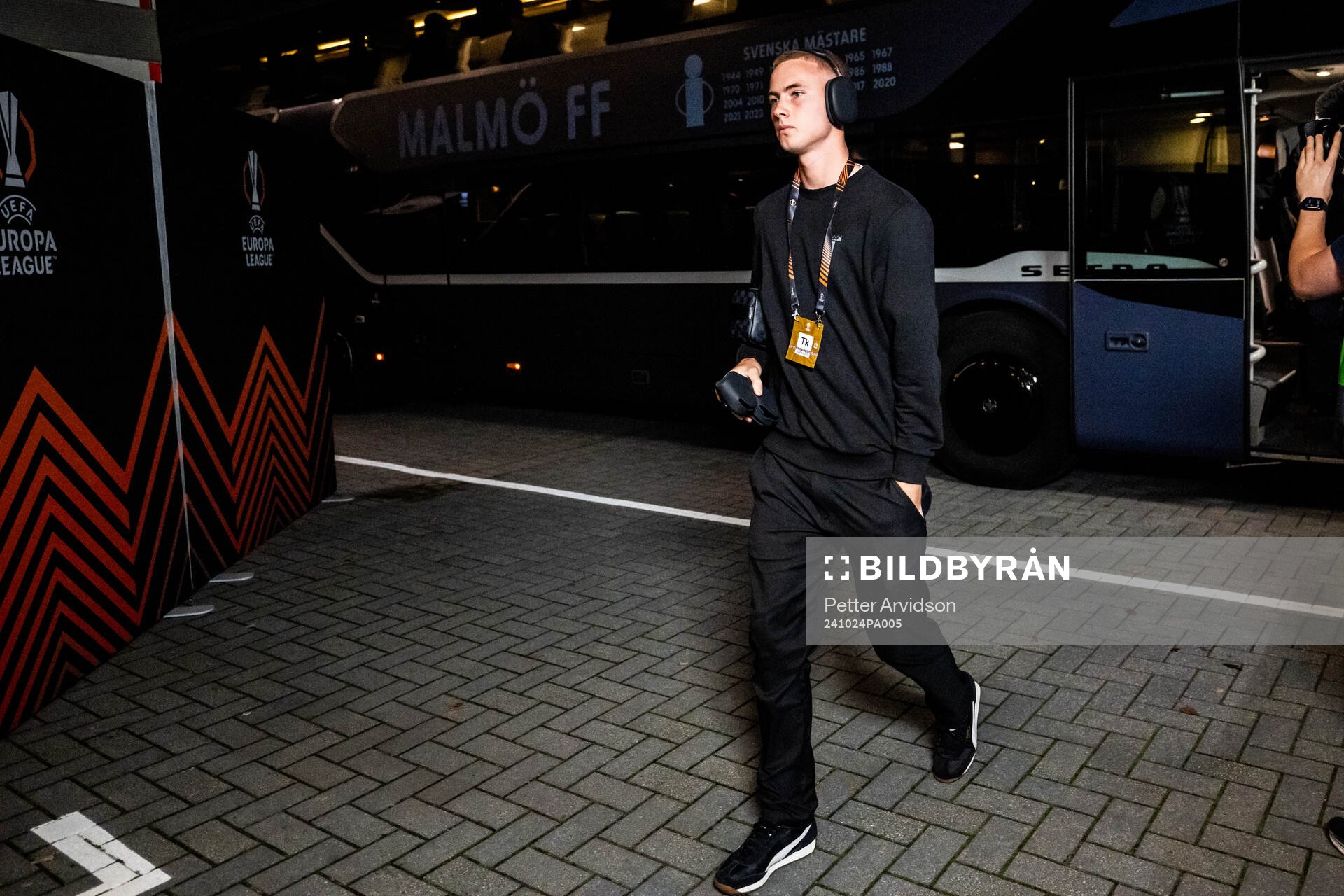 Daniel Gudjohnsen of Malmö FF arrives to the stadium