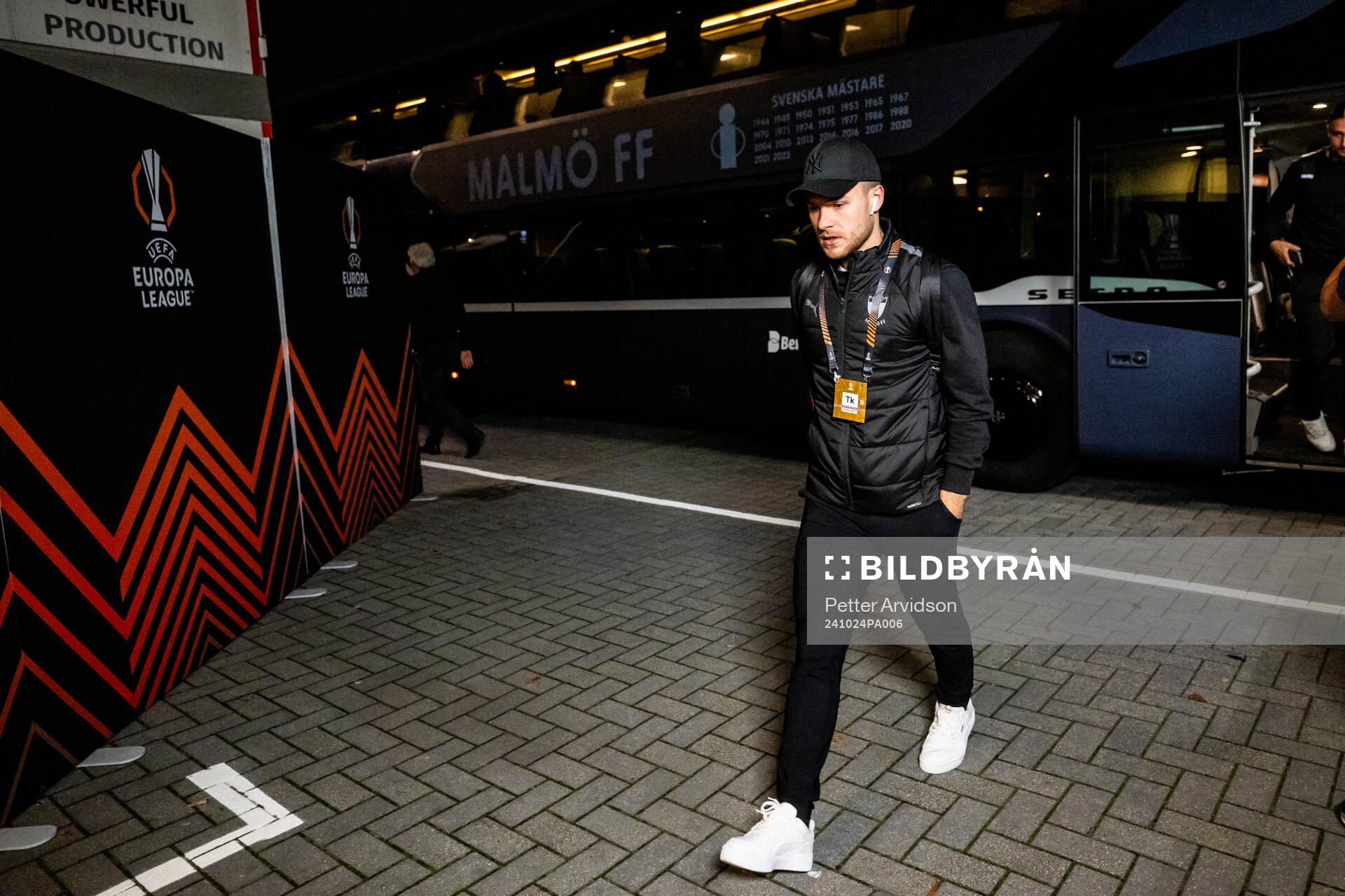 Gabriel Busanello of Malmö FF arrives to the stadium