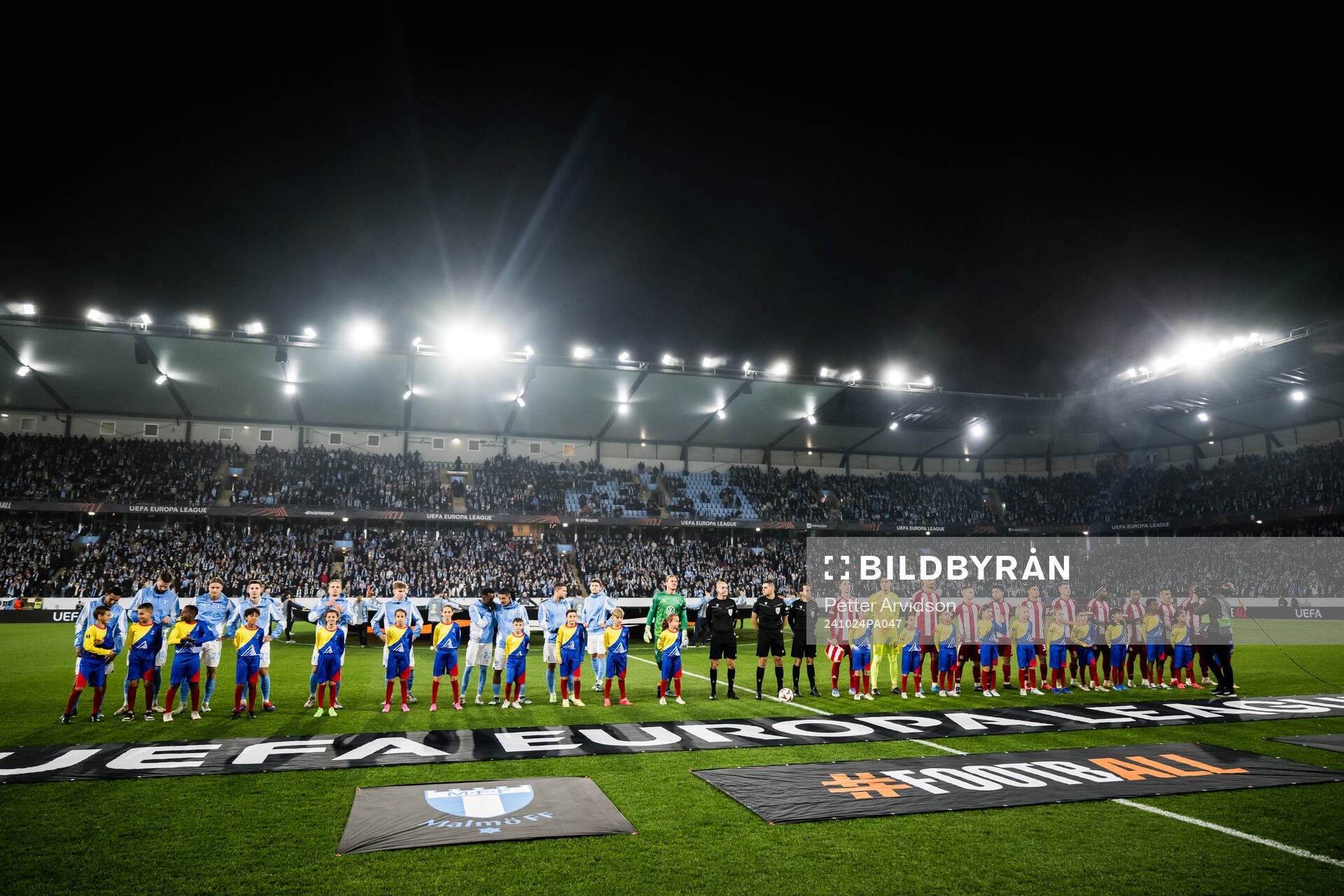 Players of Malmö FF and Olympiacos