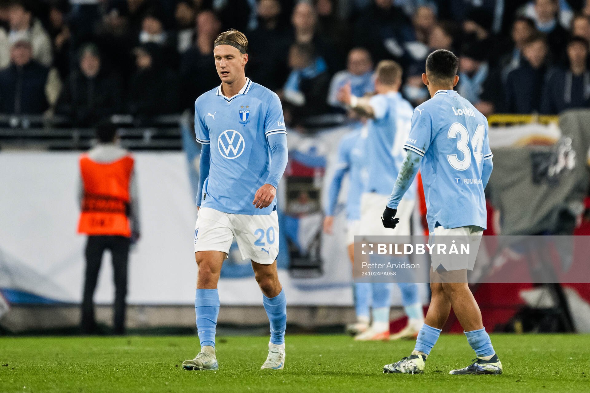 Erik Botheim of Malmö FF looks dejected