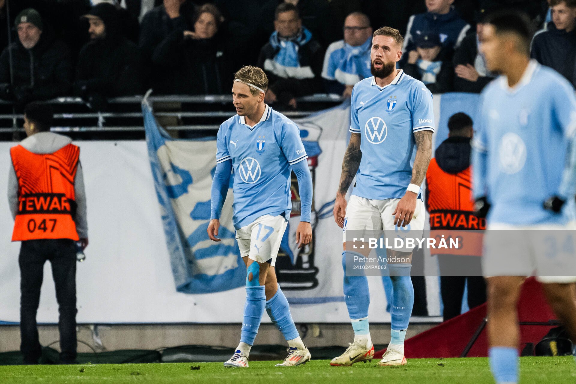 Jens Stryger Larsen and Pontus Jansson of Malmö FF look
