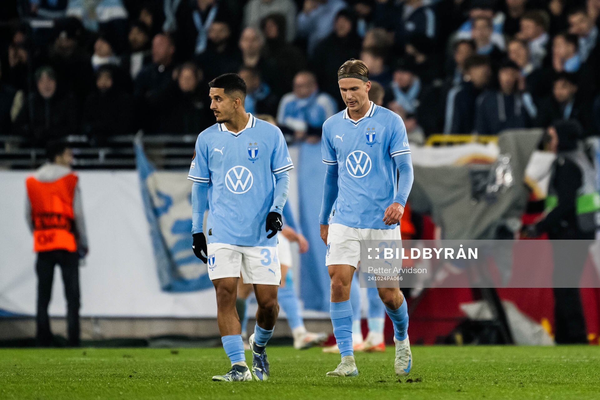 Erik Botheim of Malmö FF looks dejected