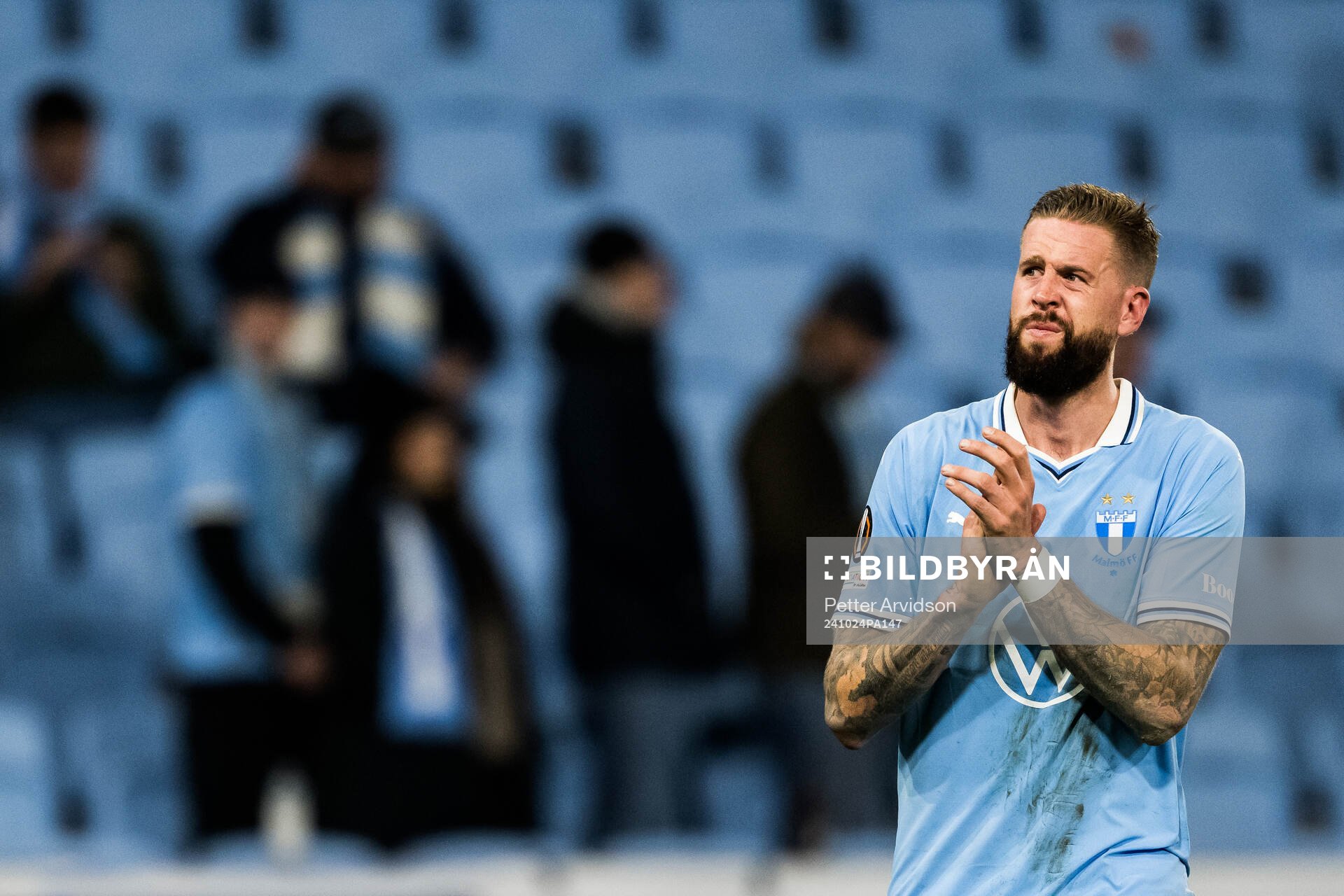 Pontus Jansson of Malmö FF looks dejected