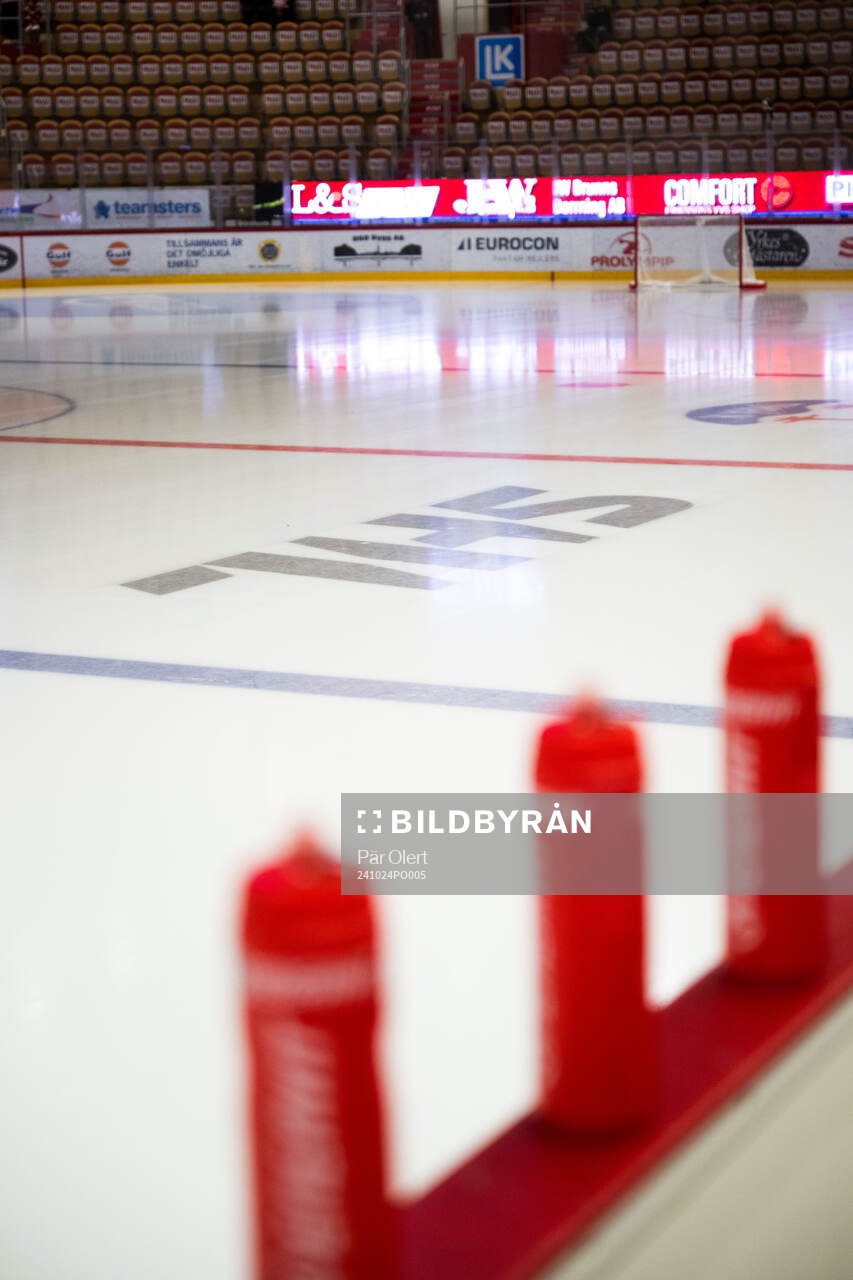 SHL logga på isen