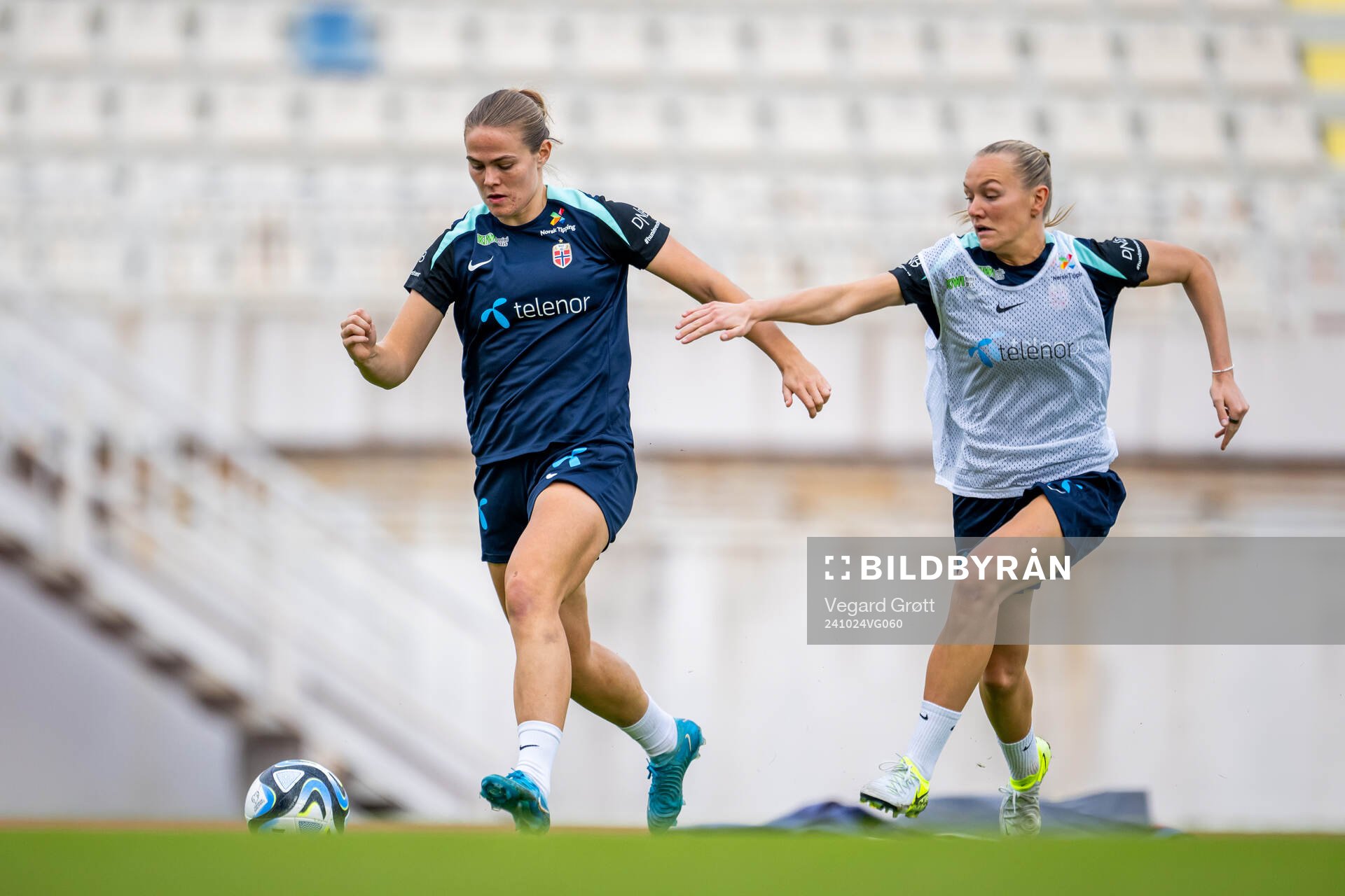 Mathilde Harviken and Frida Maanum of the Norwegian women's
