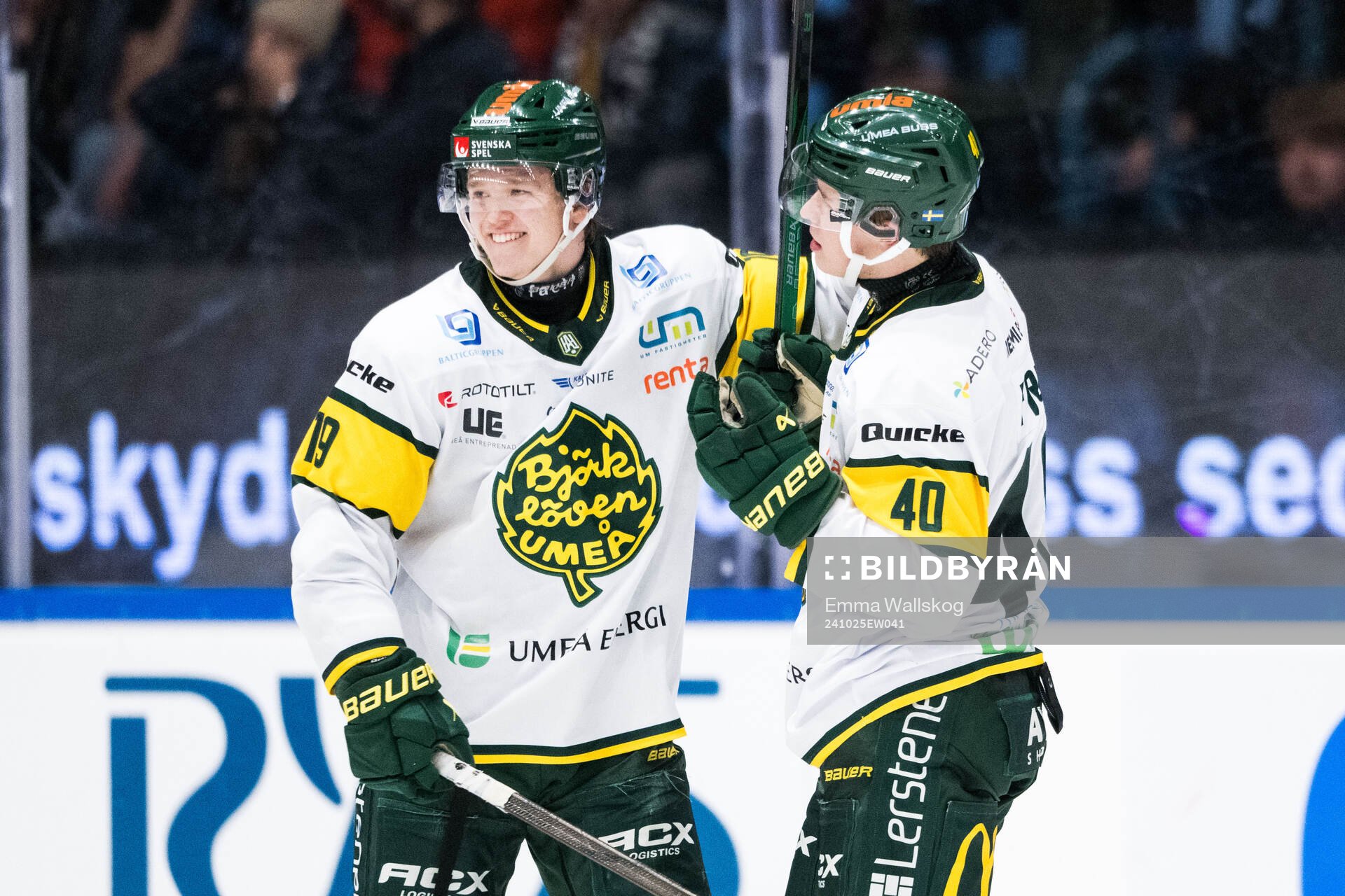 Björklövens Liam Dower Nilsson och Alfons Freij jublar