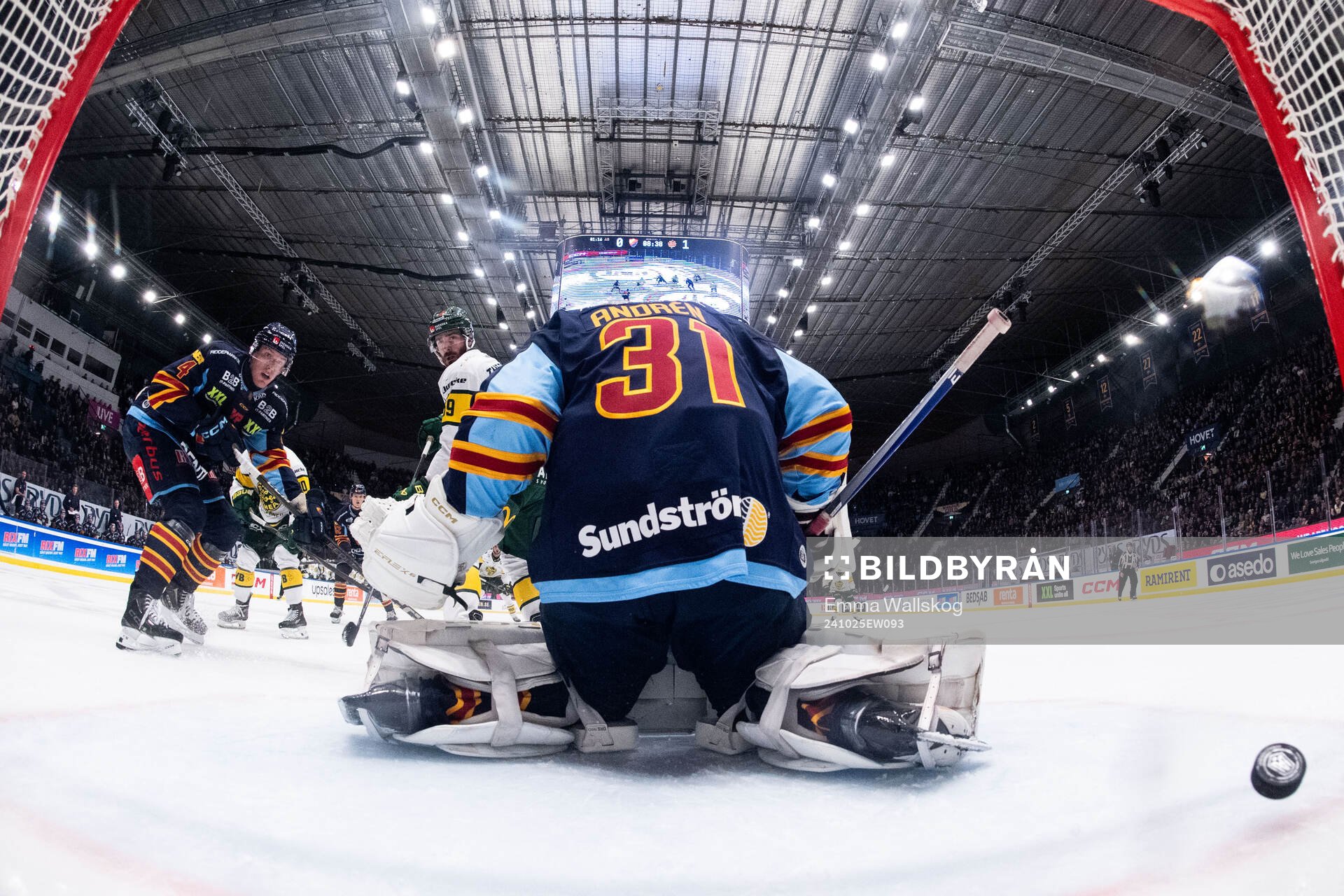 Björklövens Marcus Nilsson (ej i bild) gör 0-2 bakom