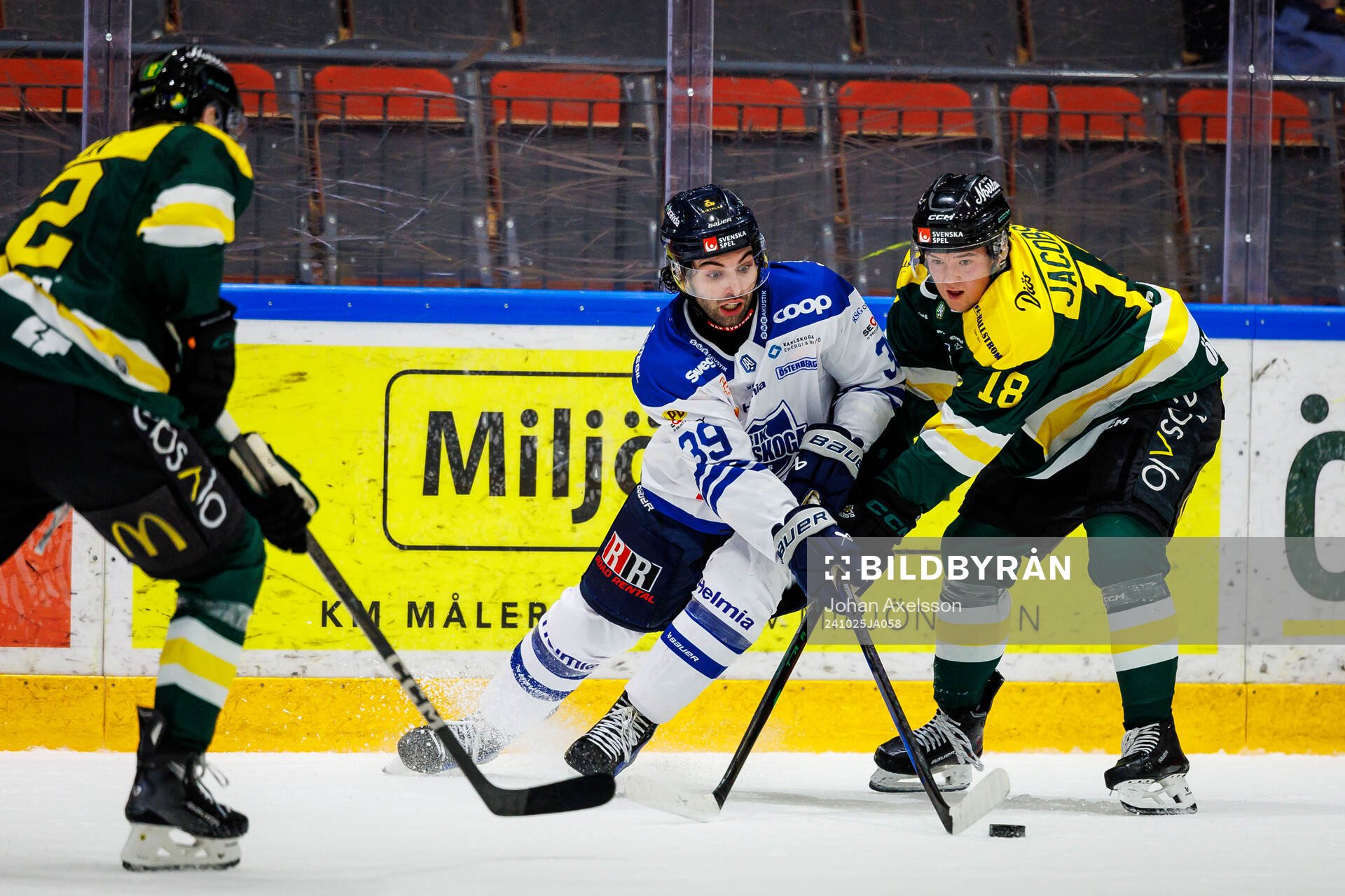 Karlskogas Stelio Mattheos och Östersunds Theo Jacobsson